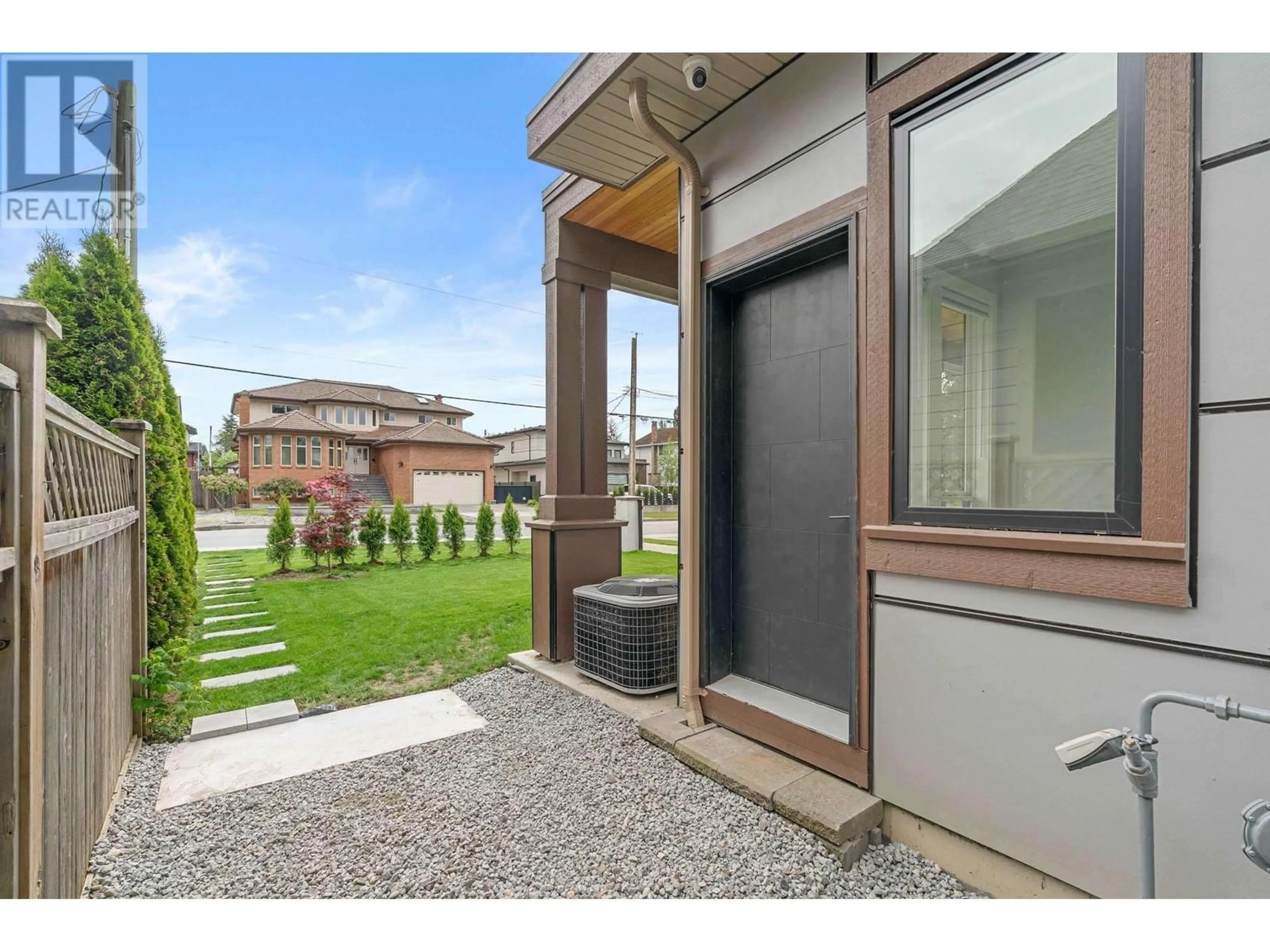 Unknown for 836 MACINTOSH STREET, Coquitlam British Columbia V3J4Z2
