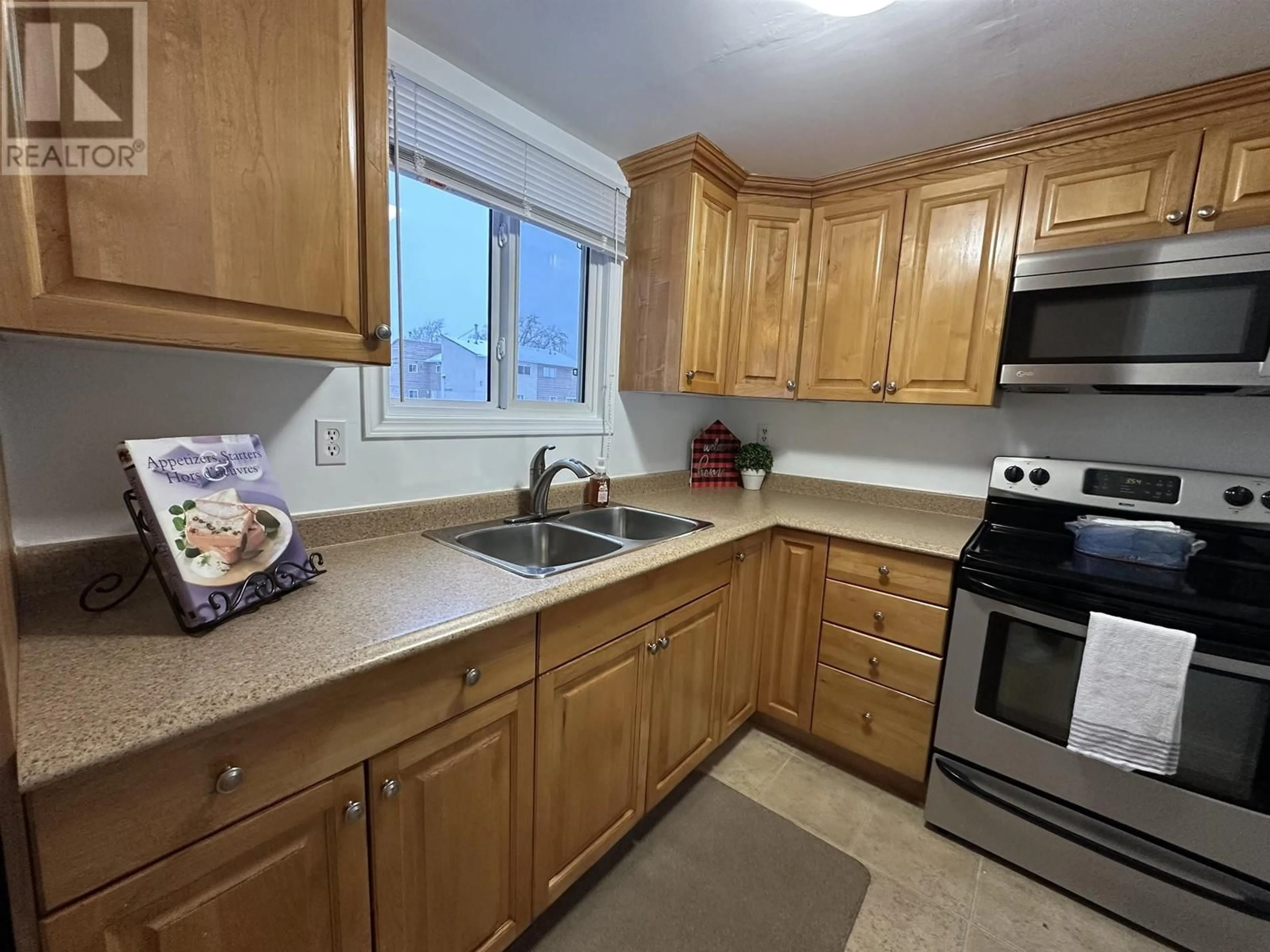 Standard kitchen, unknown for 8828 101 AVENUE, Fort St. John British Columbia V1J5G2