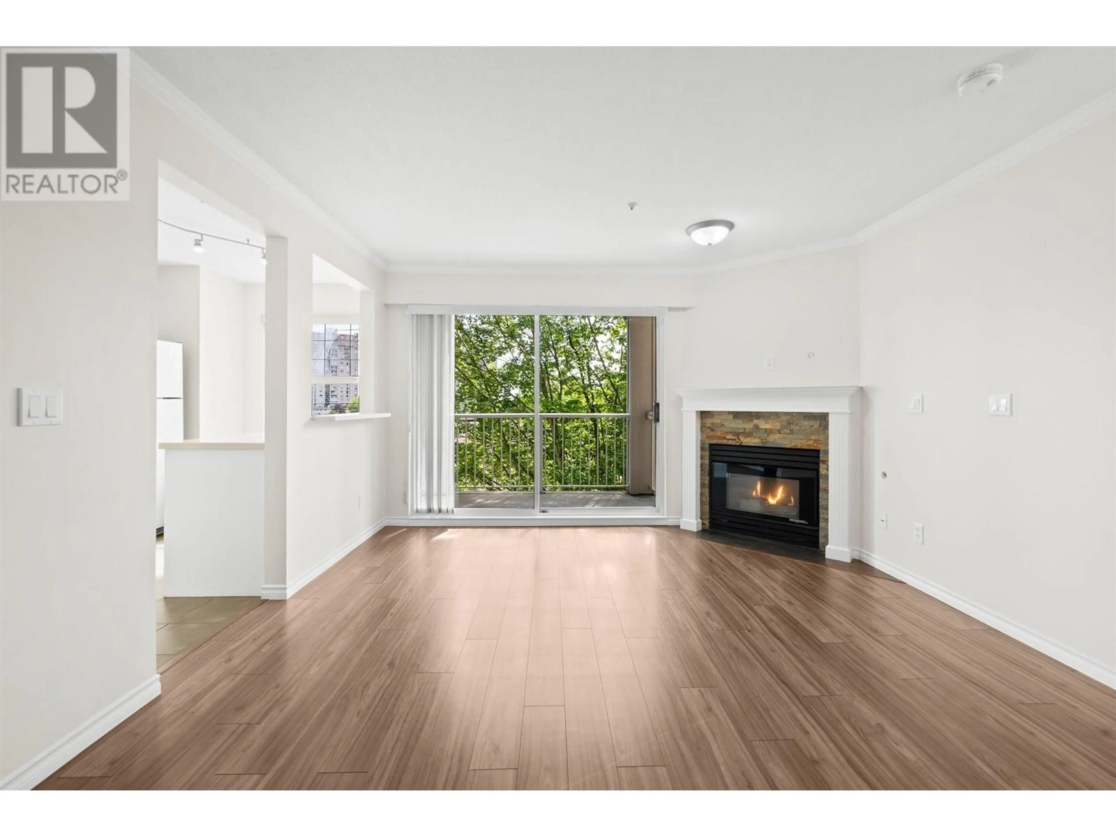 A pic of a room for 302 - 135 ELEVENTH STREET, New Westminster British Columbia V3M4C7