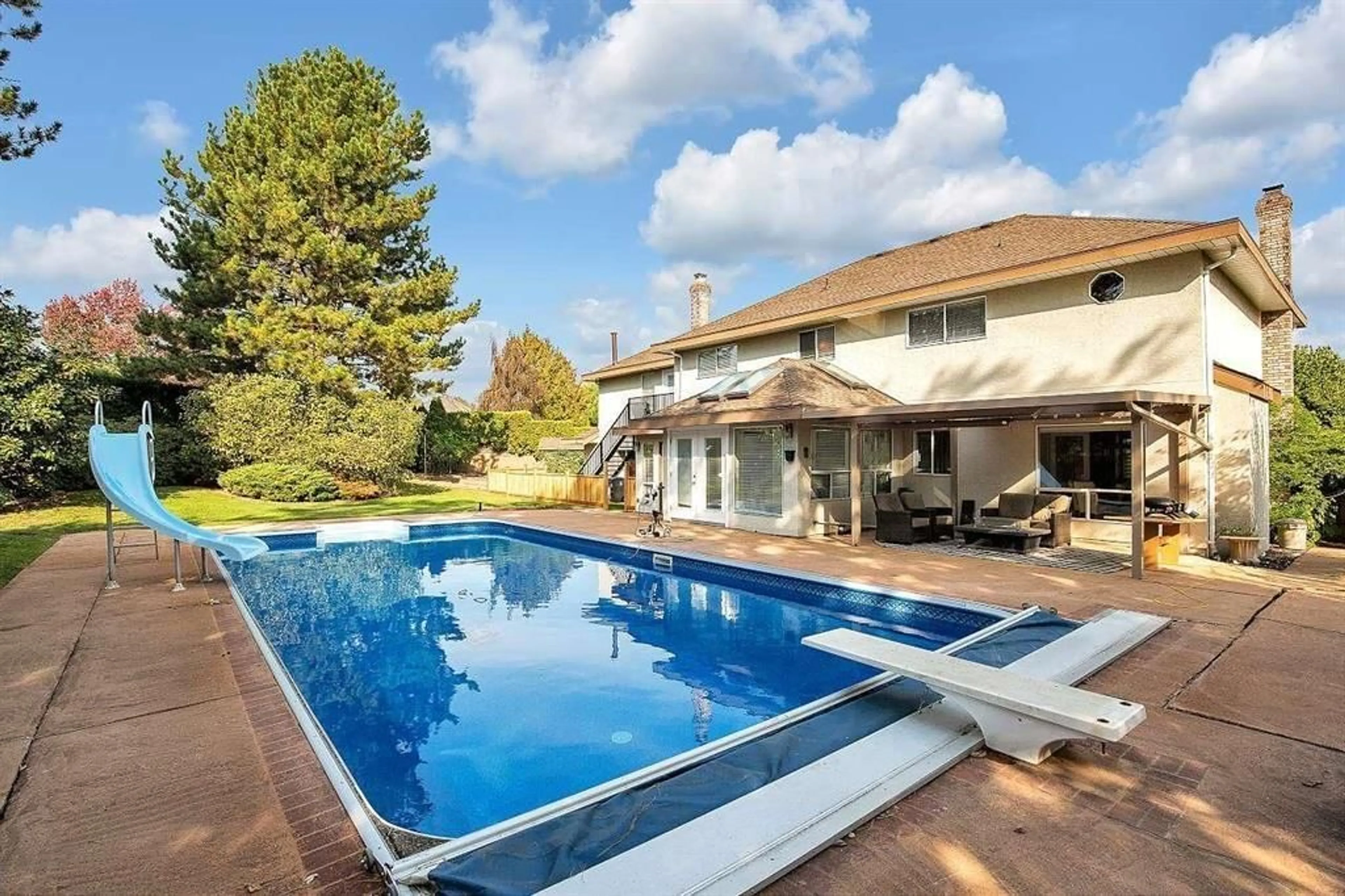 Pool for 6069 154A, Surrey British Columbia V3S7H6