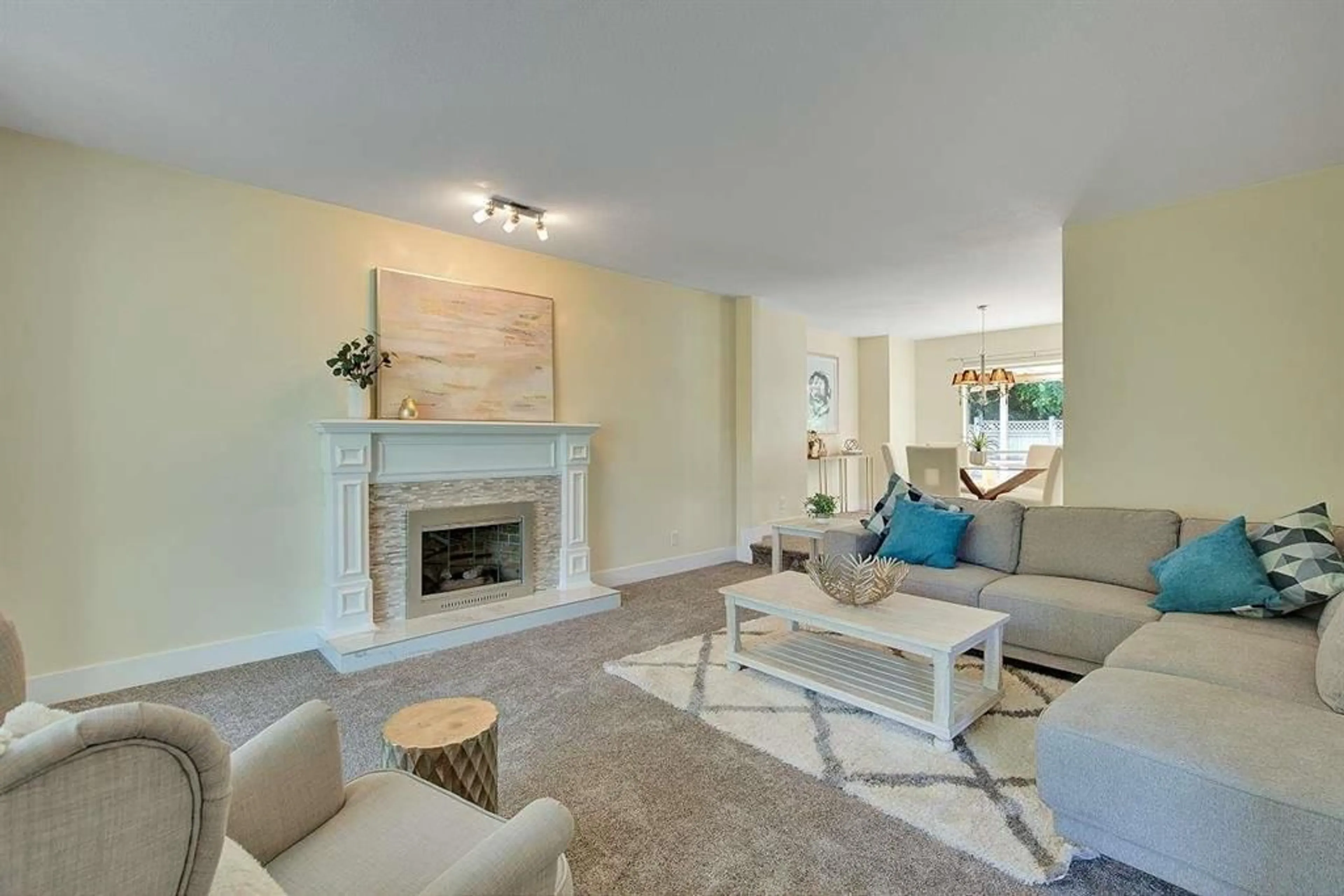 Living room with furniture, unknown for 6069 154A, Surrey British Columbia V3S7H6