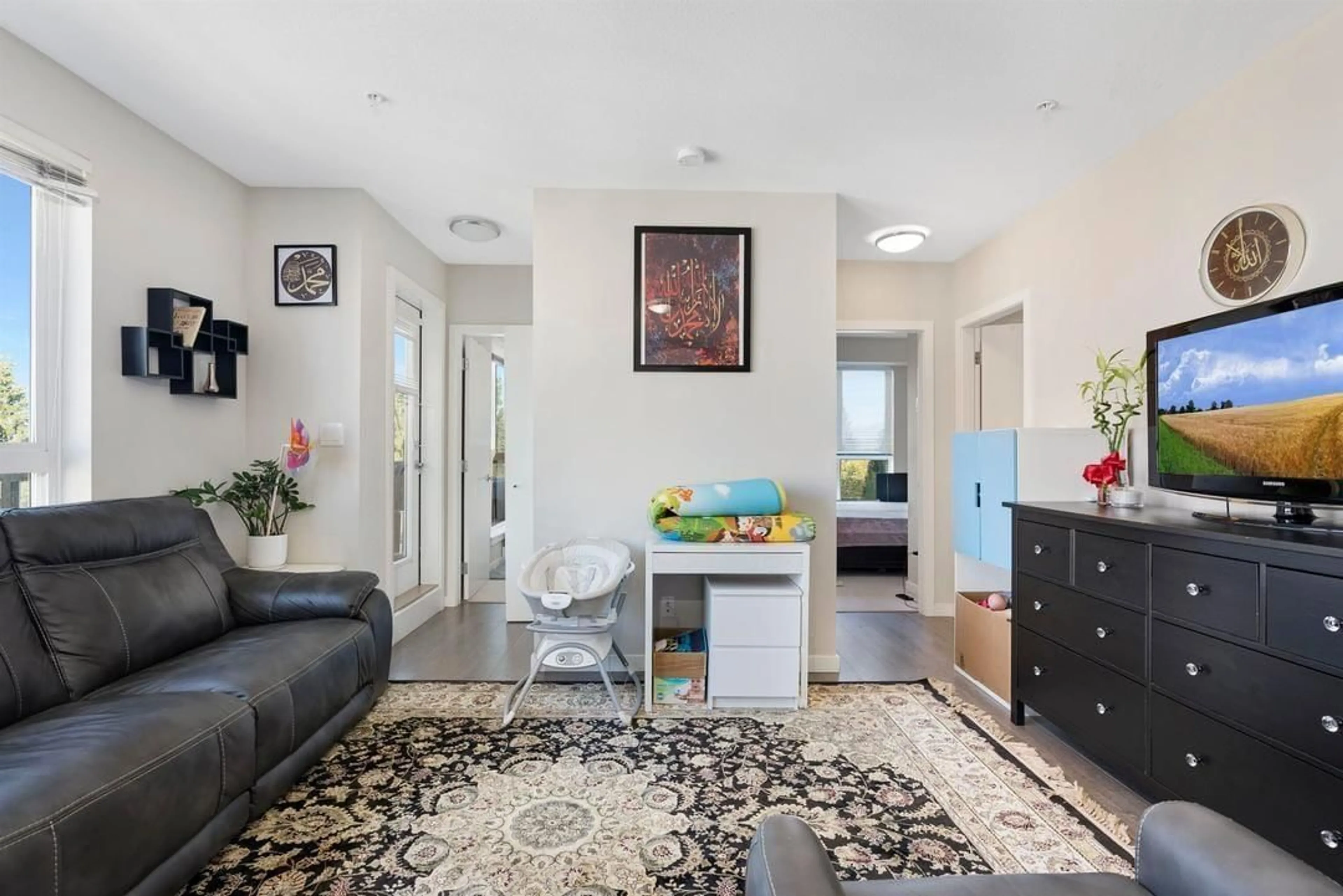Living room with furniture, unknown for 405 - 13768 108, Surrey British Columbia V3T0L9