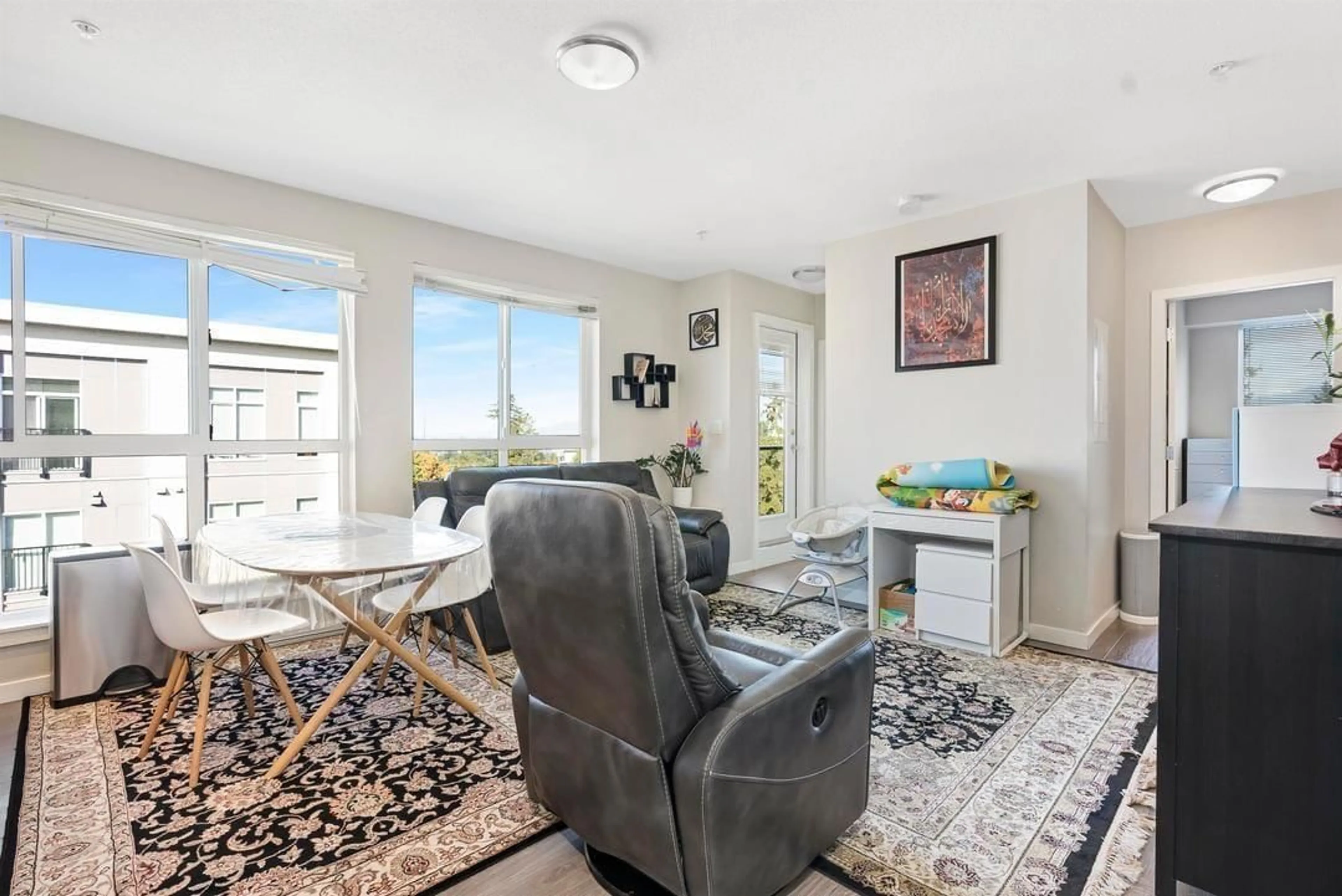 Living room with furniture, unknown for 405 - 13768 108, Surrey British Columbia V3T0L9
