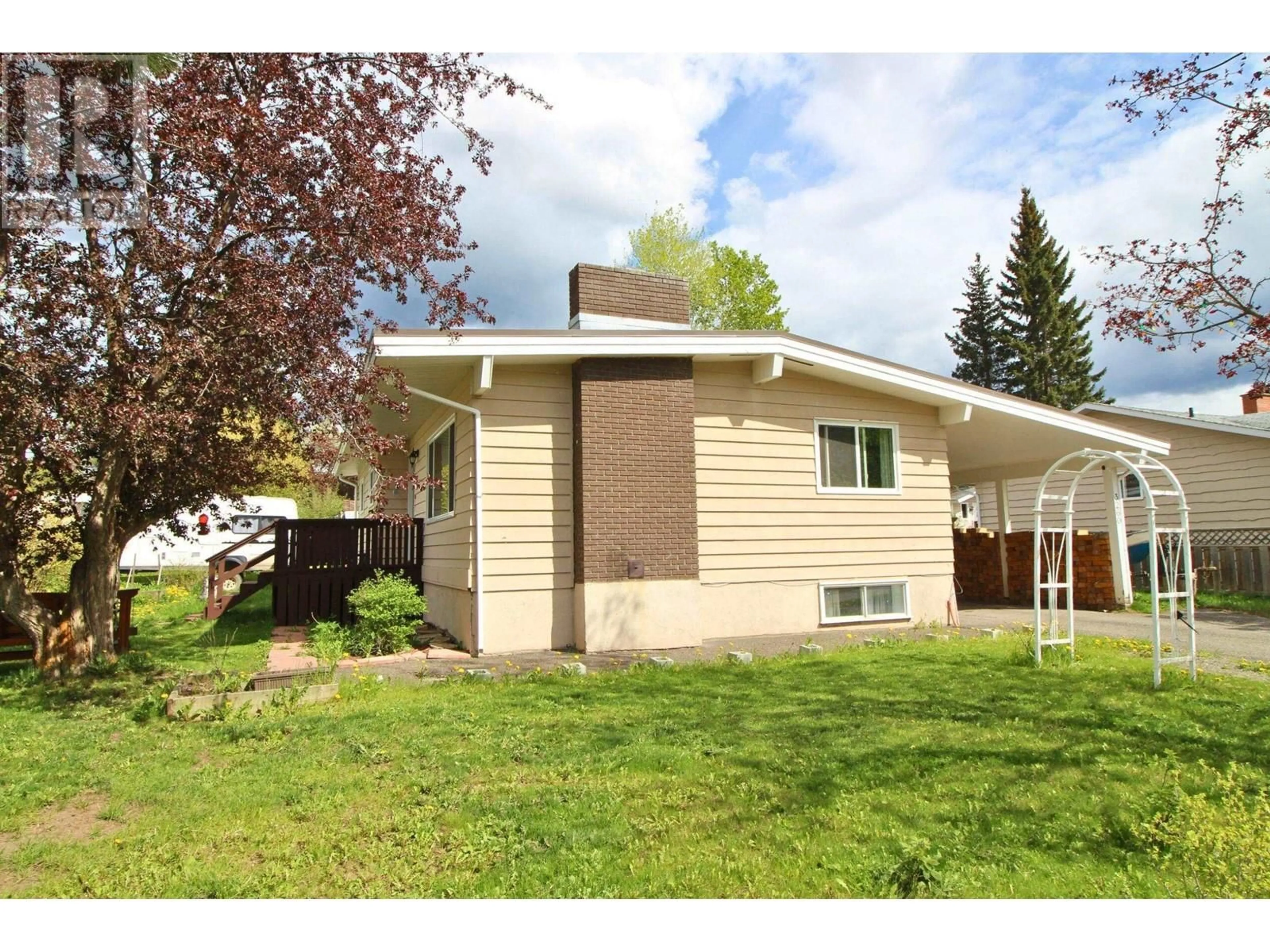 Home with vinyl exterior material, street for 3260 COOPER ROAD, Houston British Columbia V0J1Z0