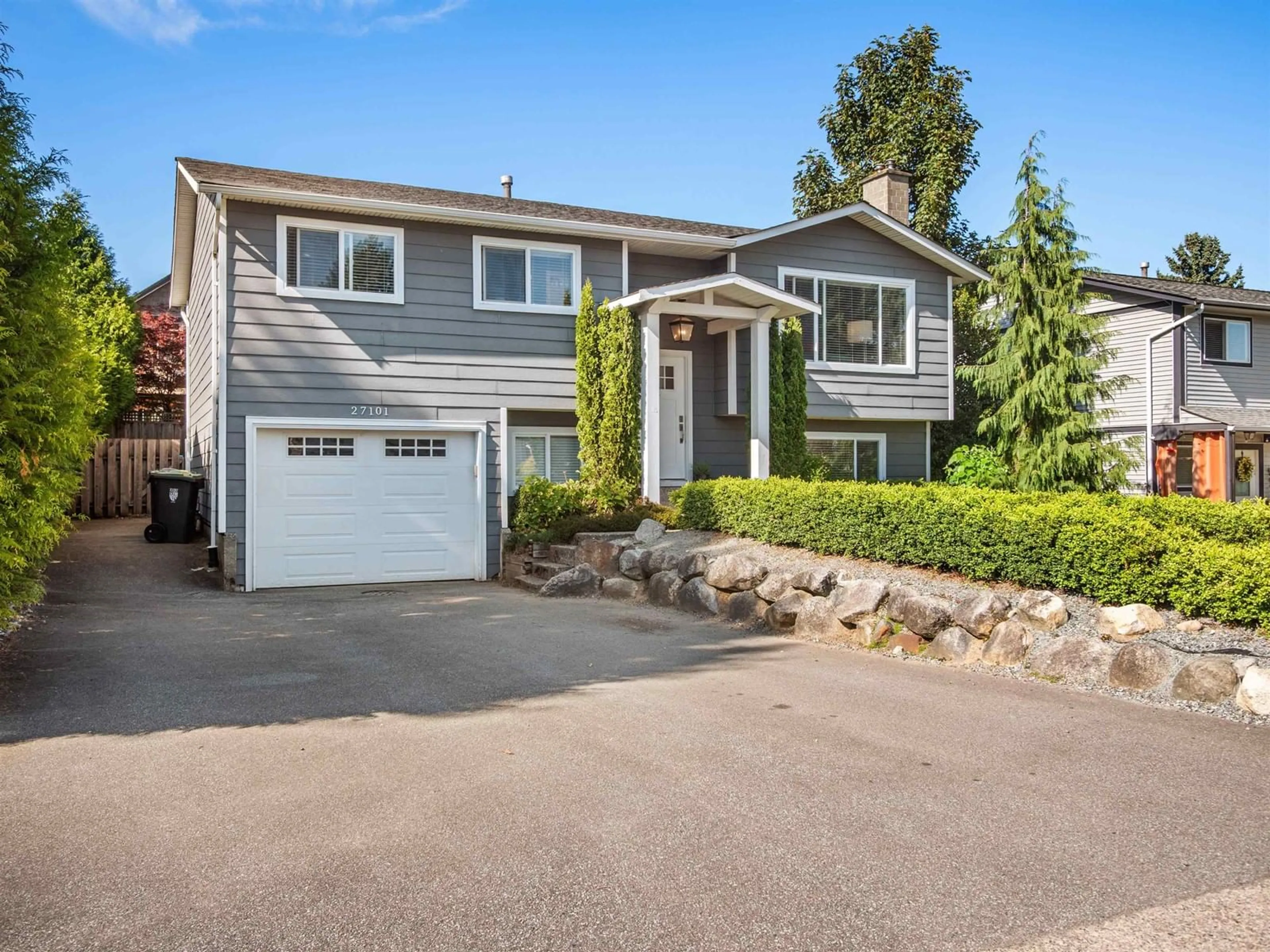 Home with vinyl exterior material, street for 27101 34A, Langley British Columbia V4W3H3