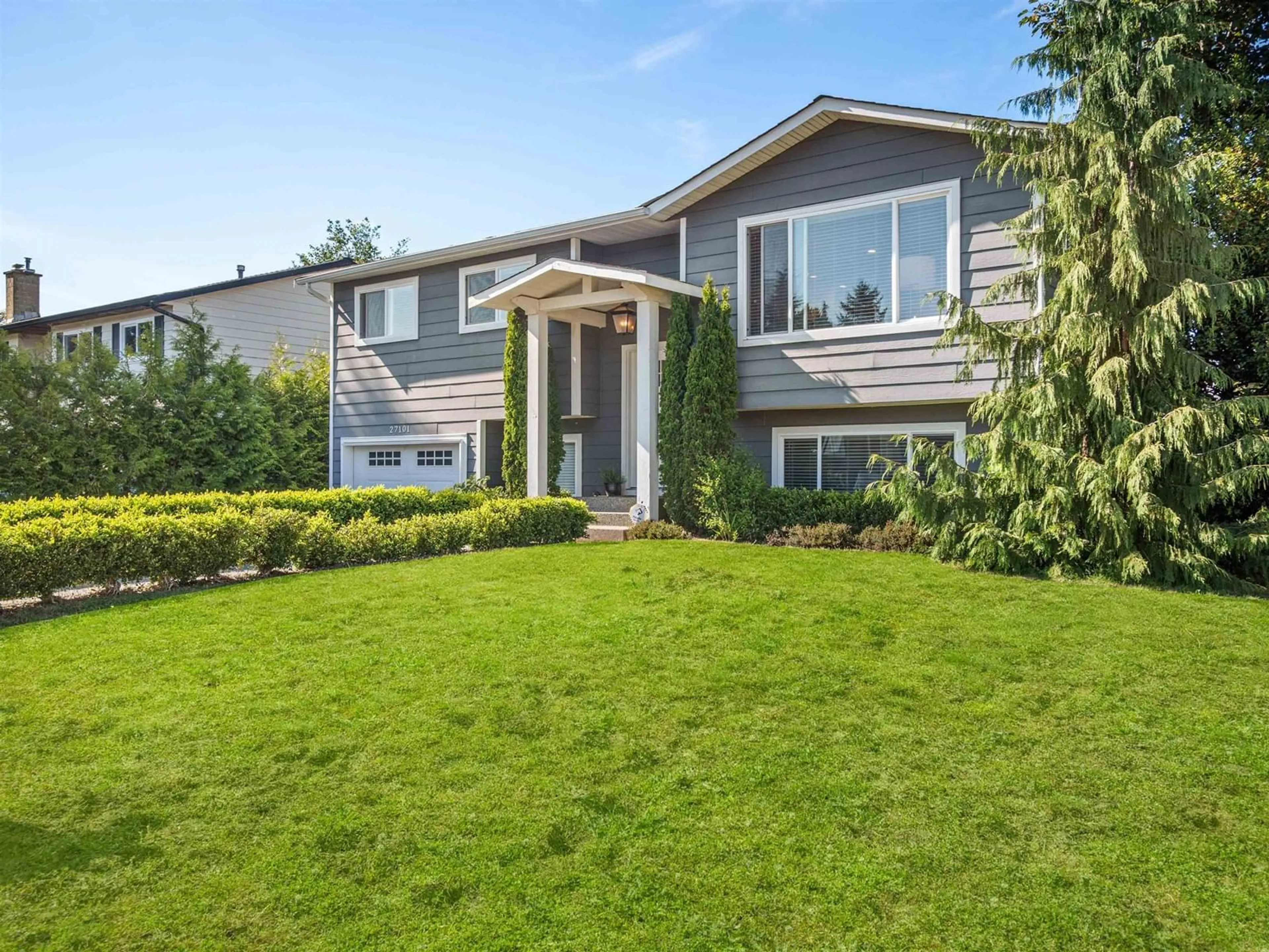 Home with vinyl exterior material, street for 27101 34A, Langley British Columbia V4W3H3