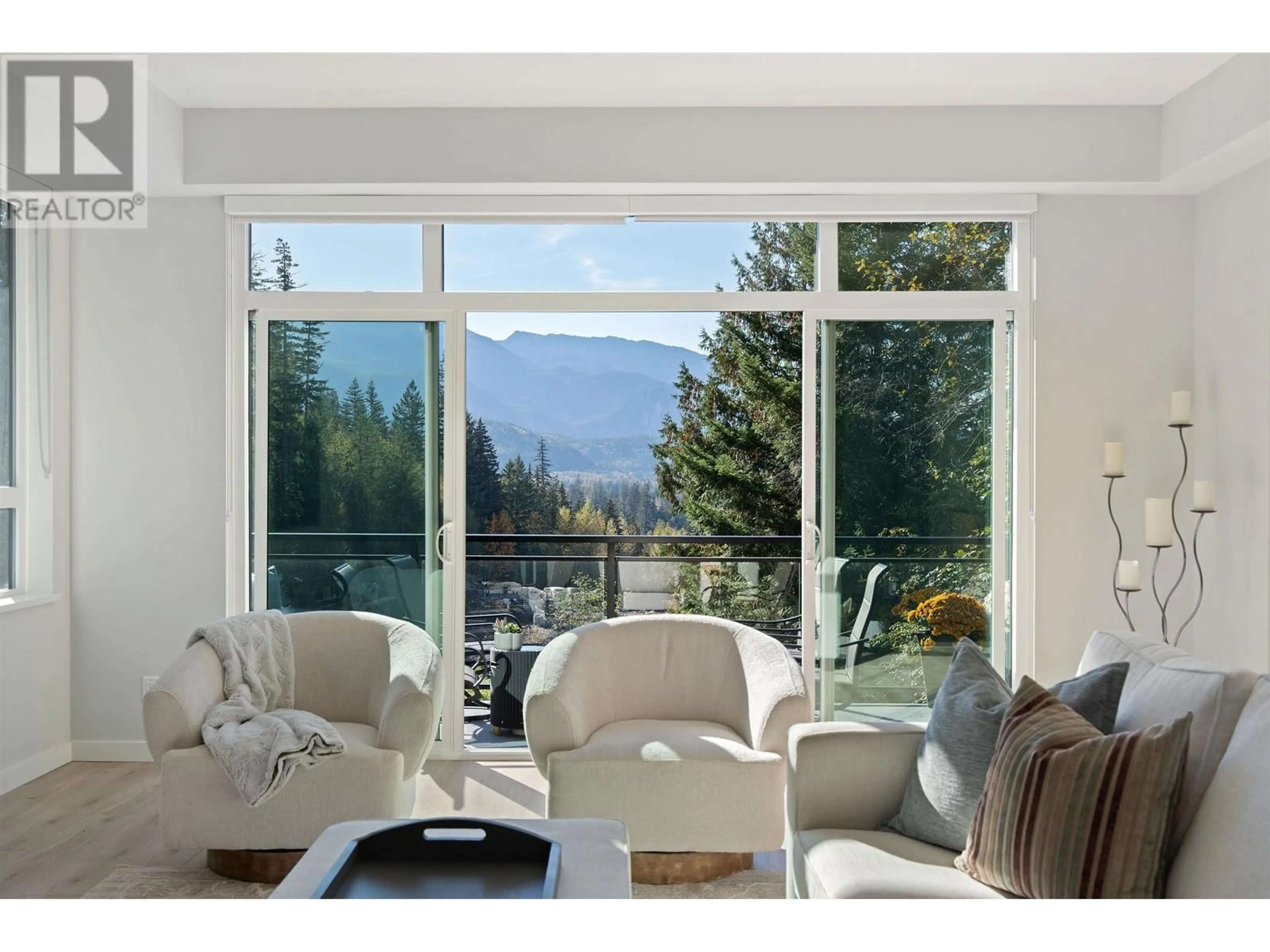 Living room with furniture, unknown for 41201 HIGHLINE PLACE, Squamish British Columbia V8B1C2