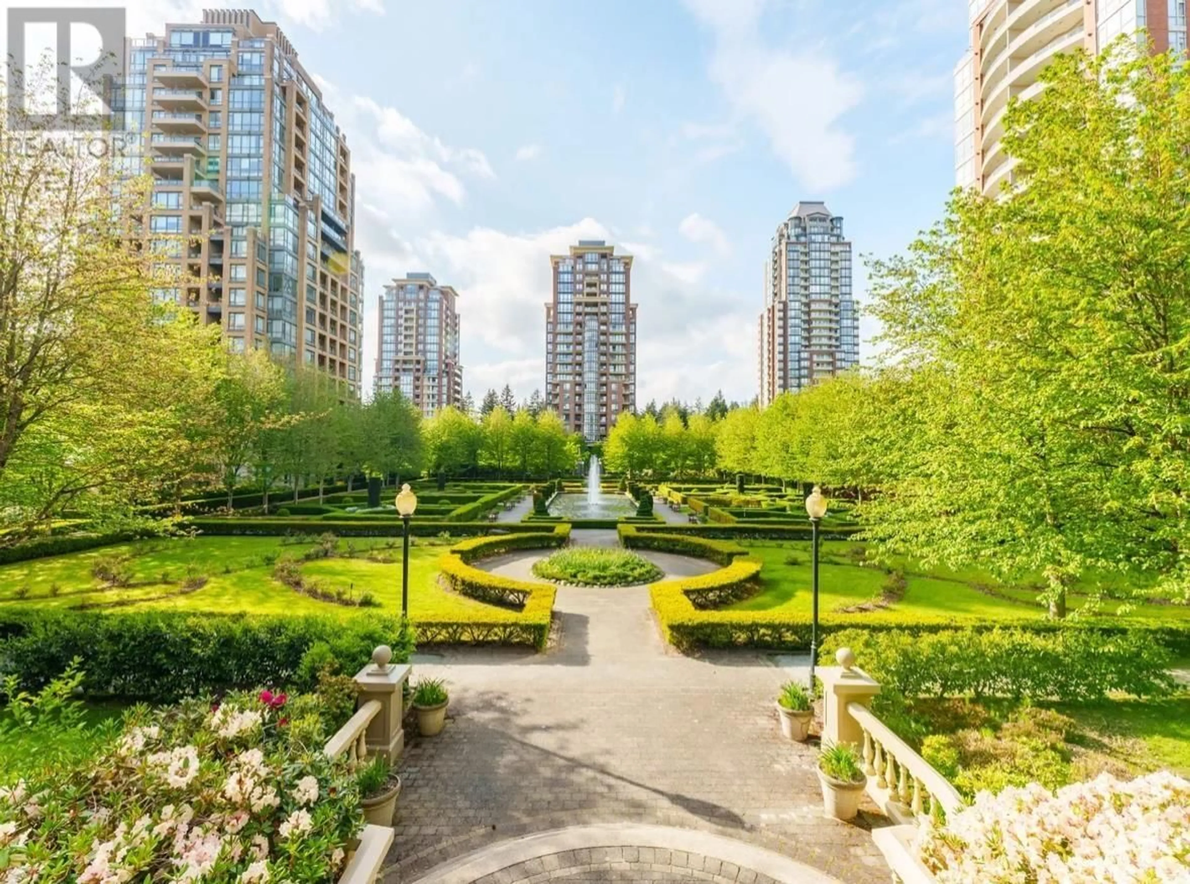 Patio, street for 1901 - 6838 STATION HILL DRIVE, Burnaby British Columbia V3N5A4