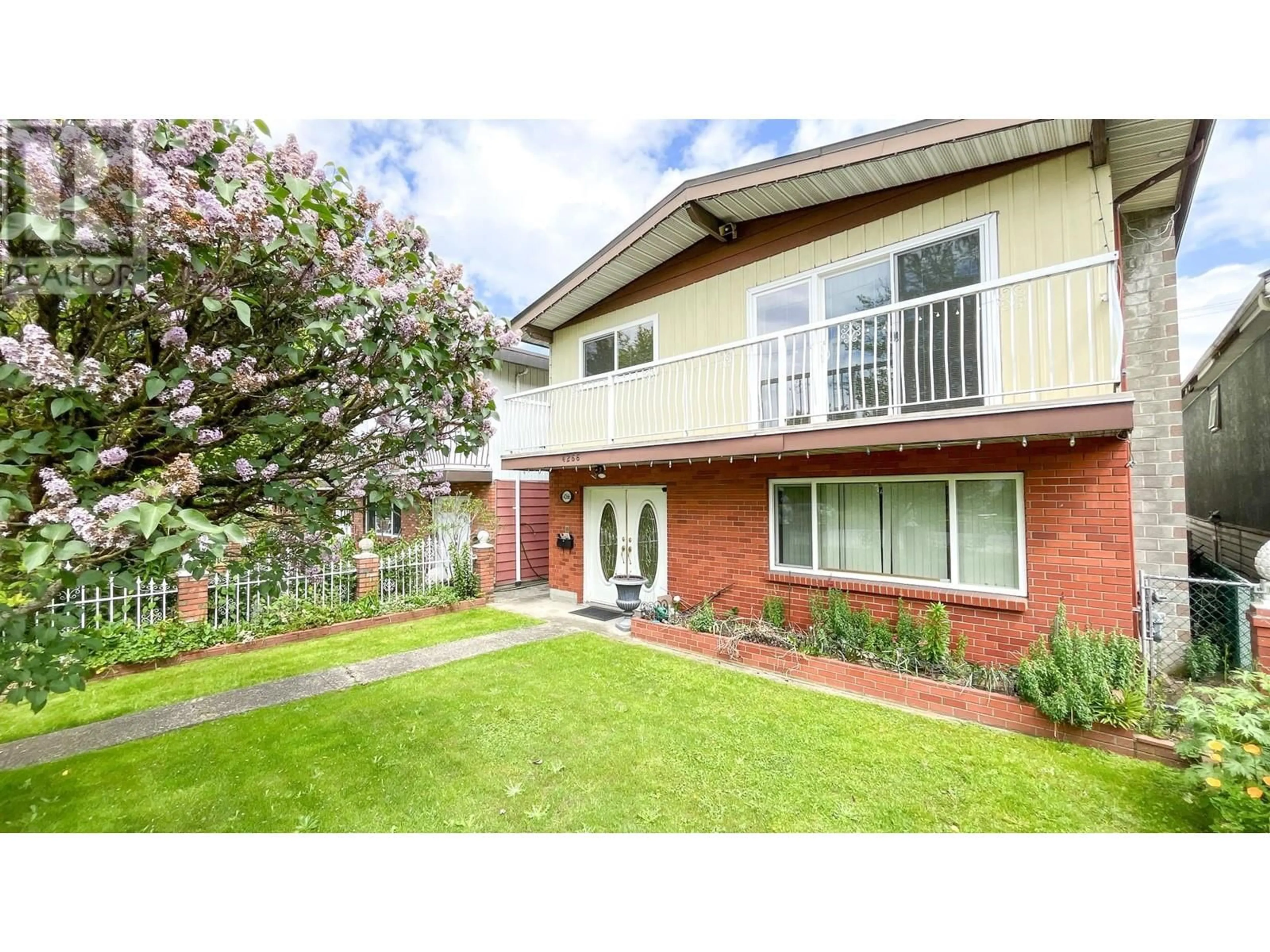 Unknown for 4266 BOUNDARY ROAD, Burnaby British Columbia V5R2M9
