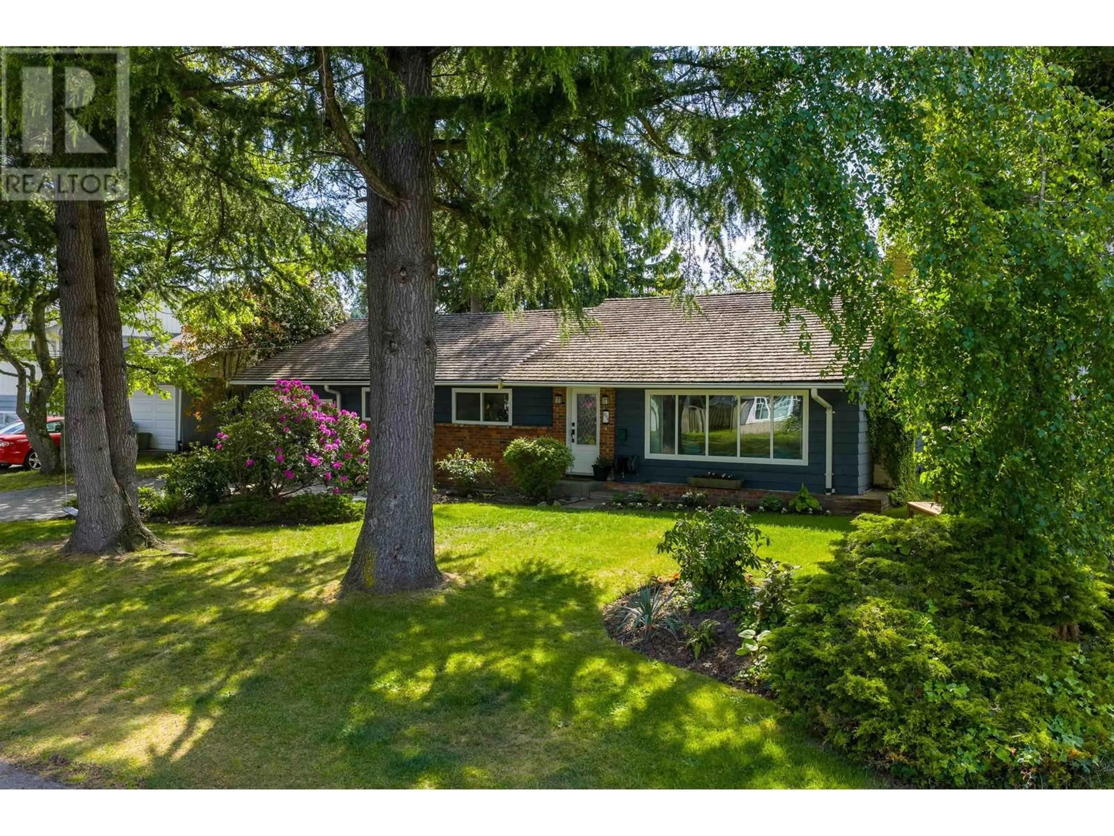 A pic from outside/outdoor area/front of a property/back of a property/a pic from drone, street for 1771 55 STREET, Tsawwassen British Columbia V4M3K7