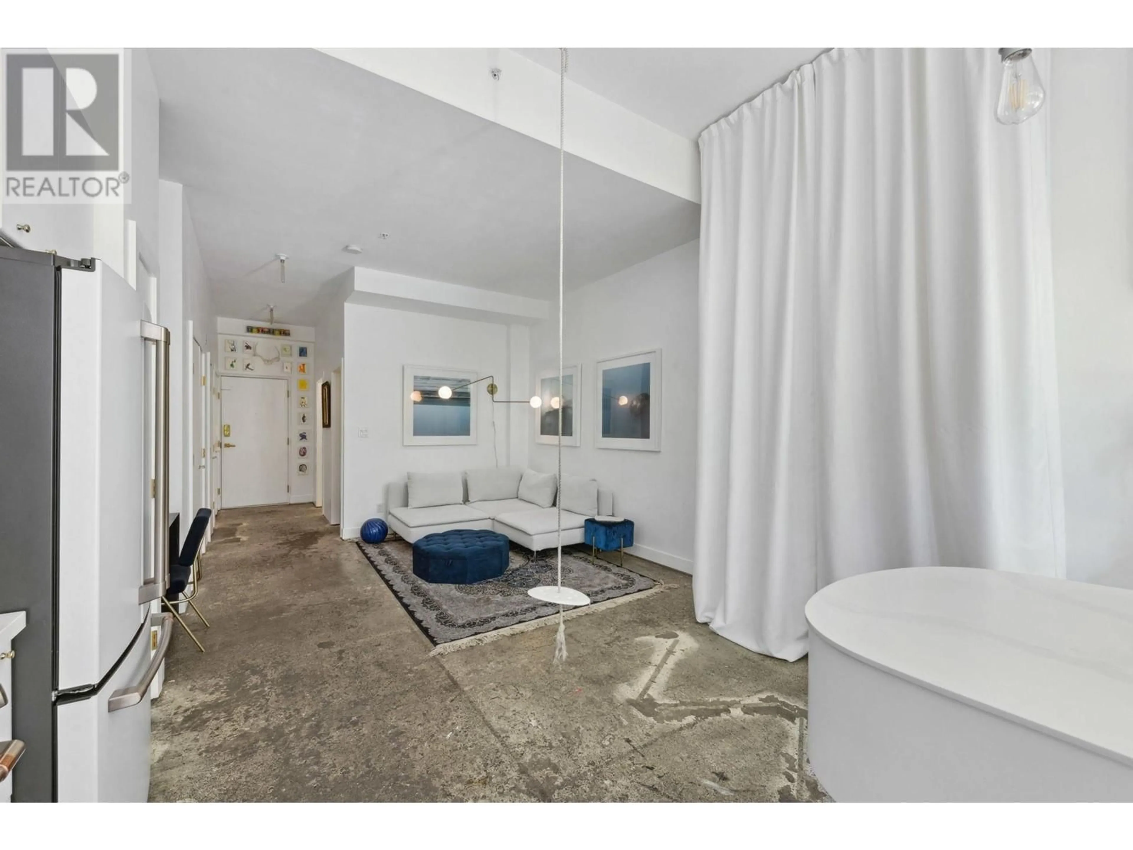 A pic of a room for 106 - 205 10TH AVENUE, Vancouver British Columbia V5T4V6