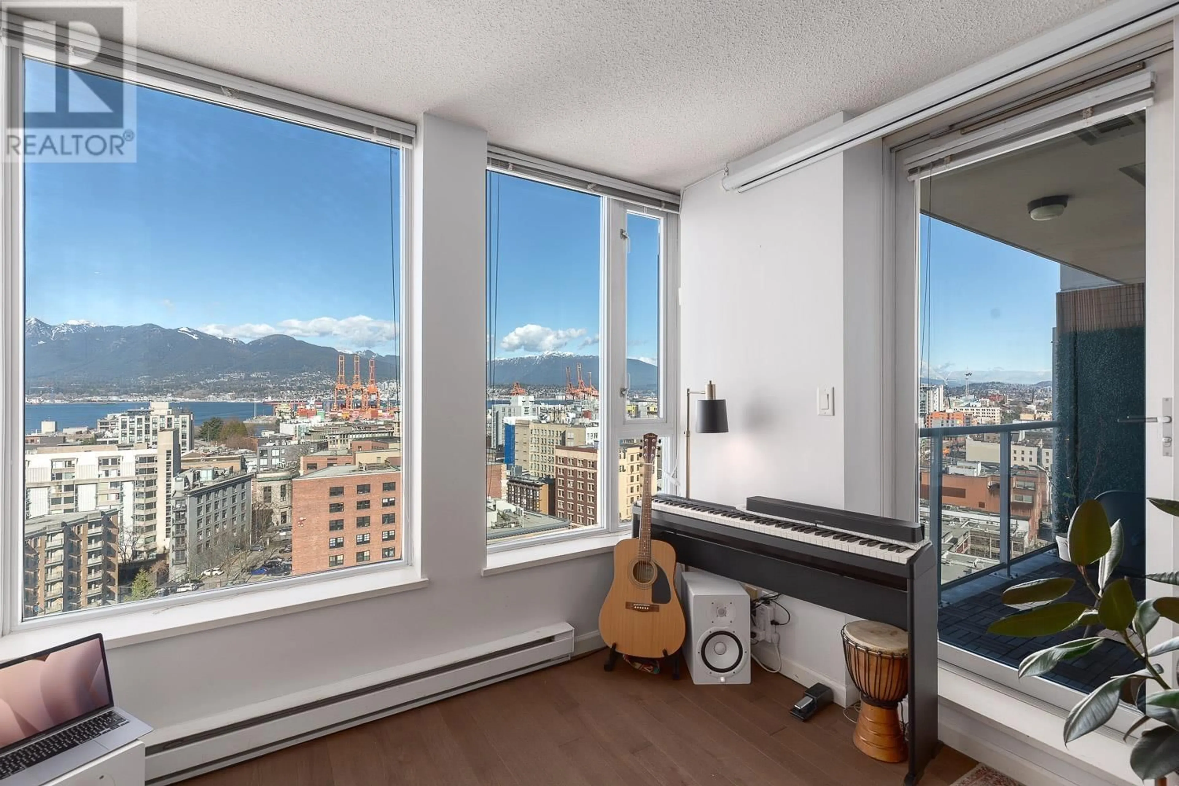 Unknown for 1905 - 550 TAYLOR STREET, Vancouver British Columbia V6B1R1