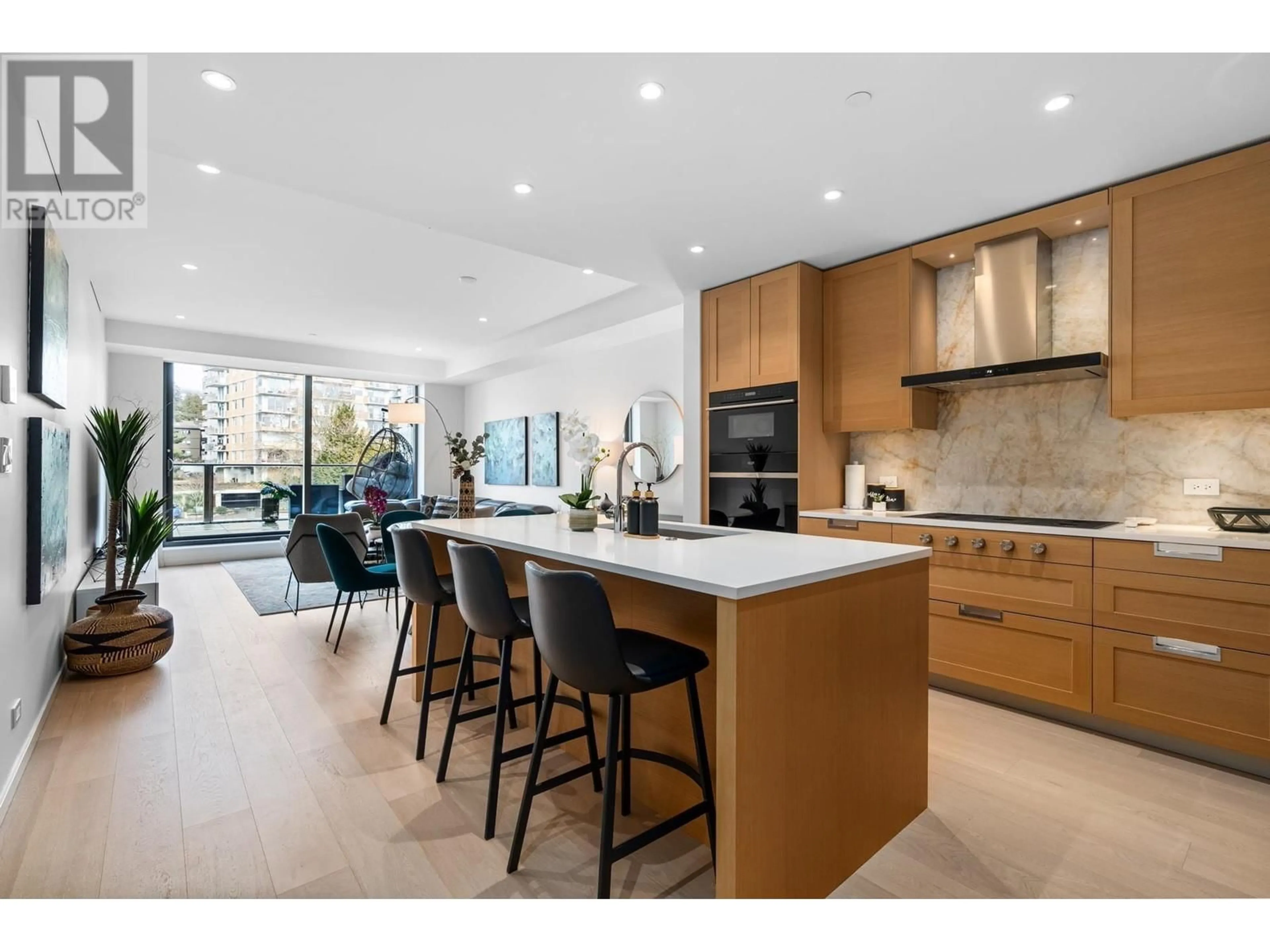 Open concept kitchen, unknown for 310 - 1355 BELLEVUE AVENUE, West Vancouver British Columbia V7T0B4