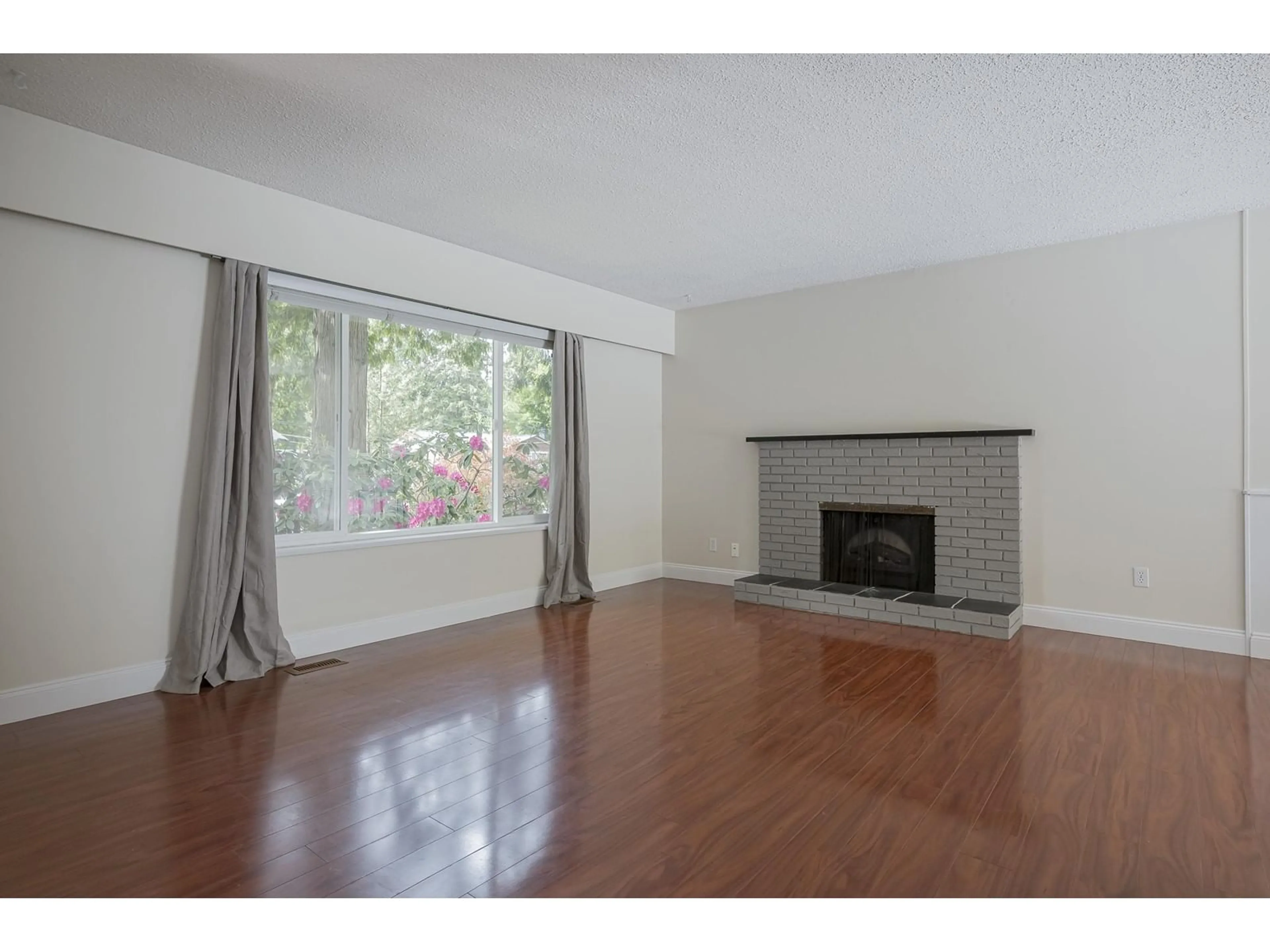 A pic of a room for 3810 205B, Langley British Columbia V3A2A9