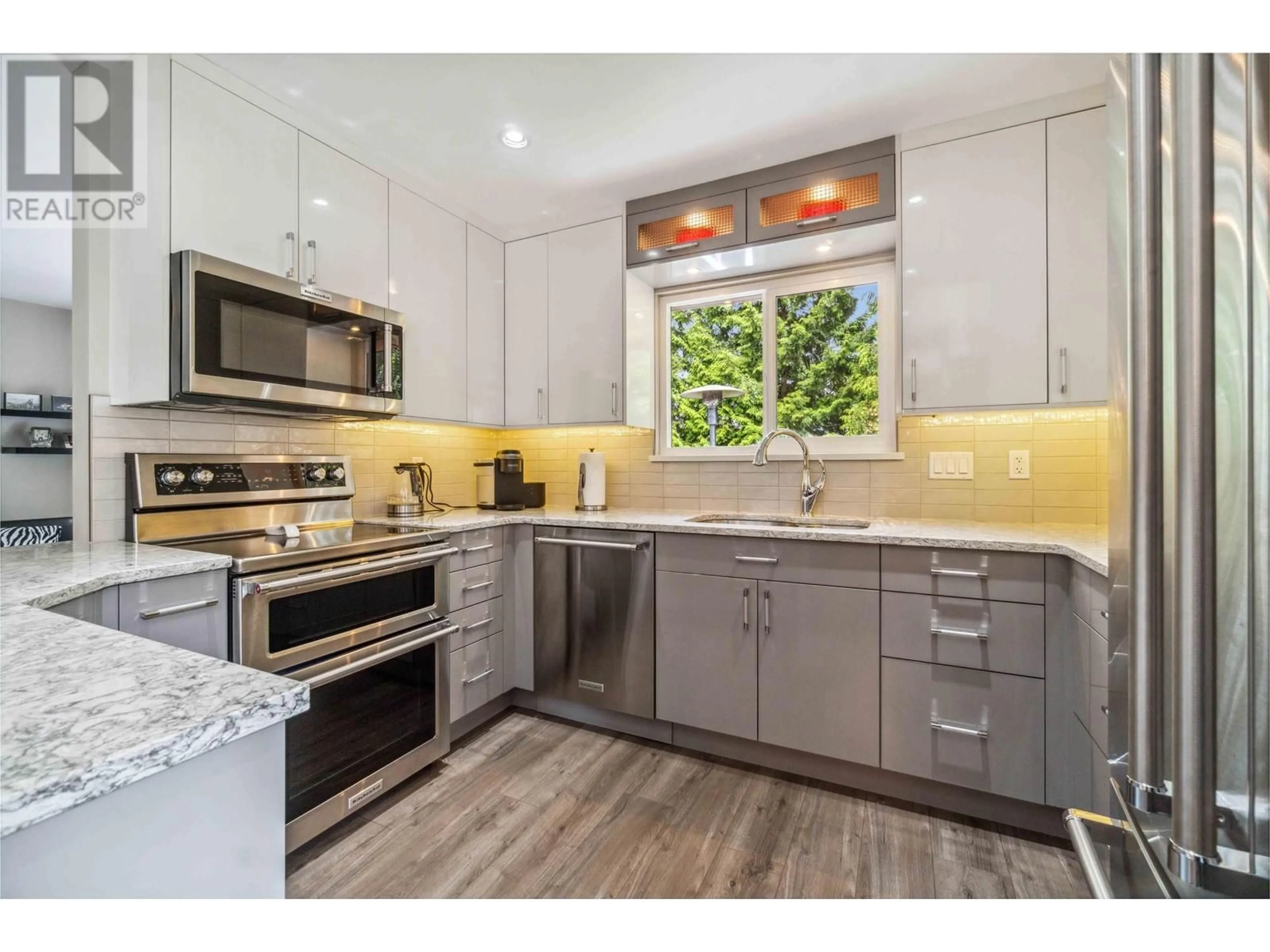 Open concept kitchen, unknown for 2761 PILOT DRIVE, Coquitlam British Columbia V3C3T6