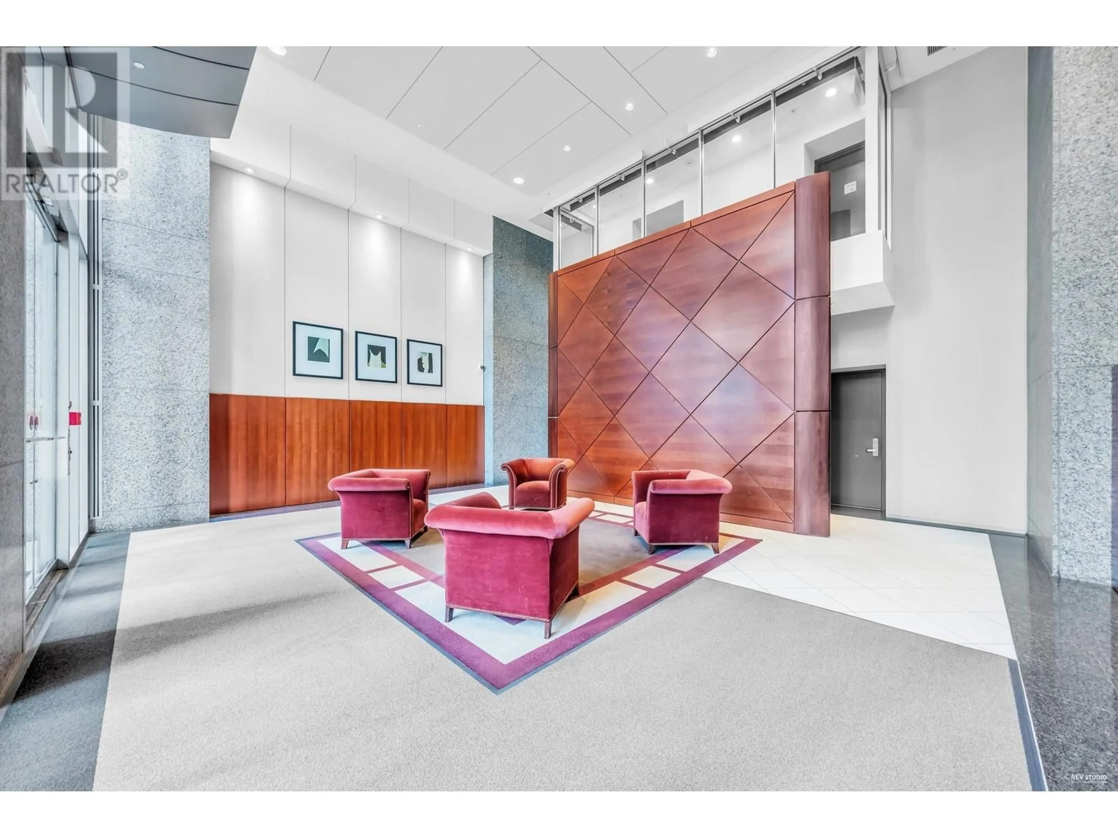 Indoor foyer for 304 - 1288 GEORGIA STREET, Vancouver British Columbia V6E4R3