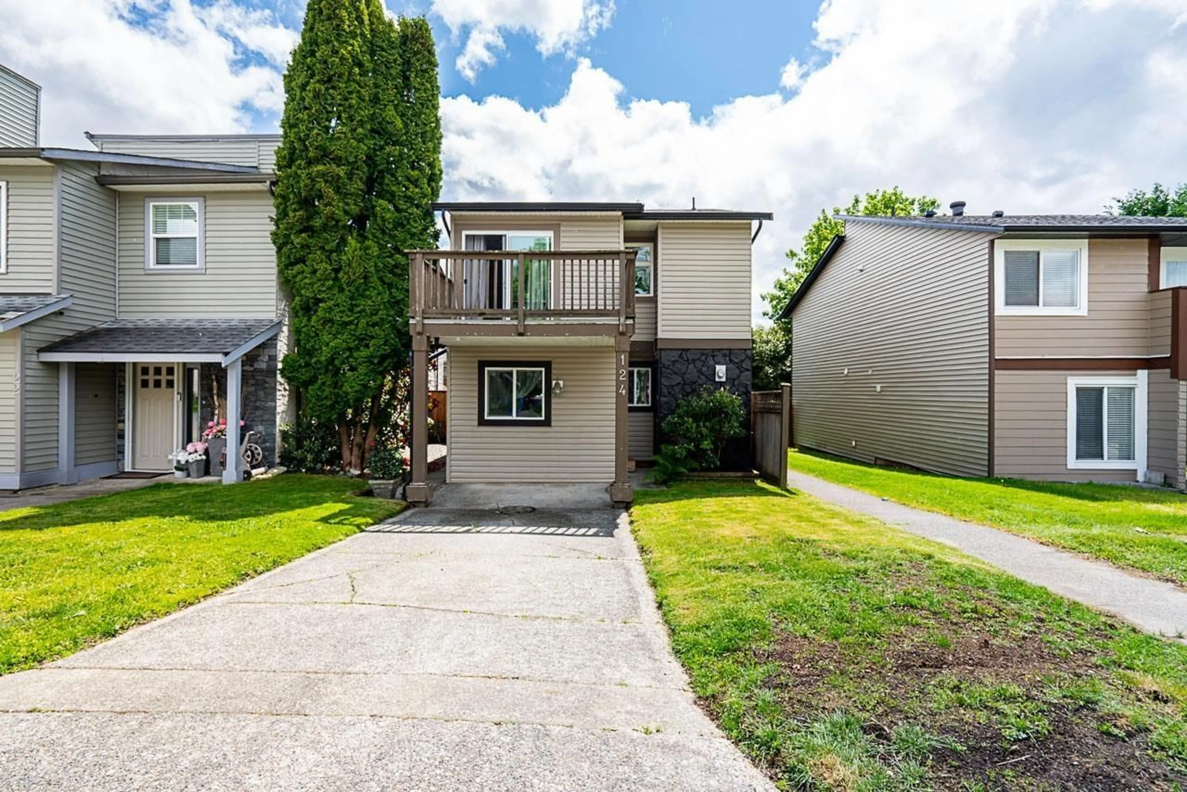 Unknown for 124 SPRINGFIELD, Langley British Columbia V4W3K8