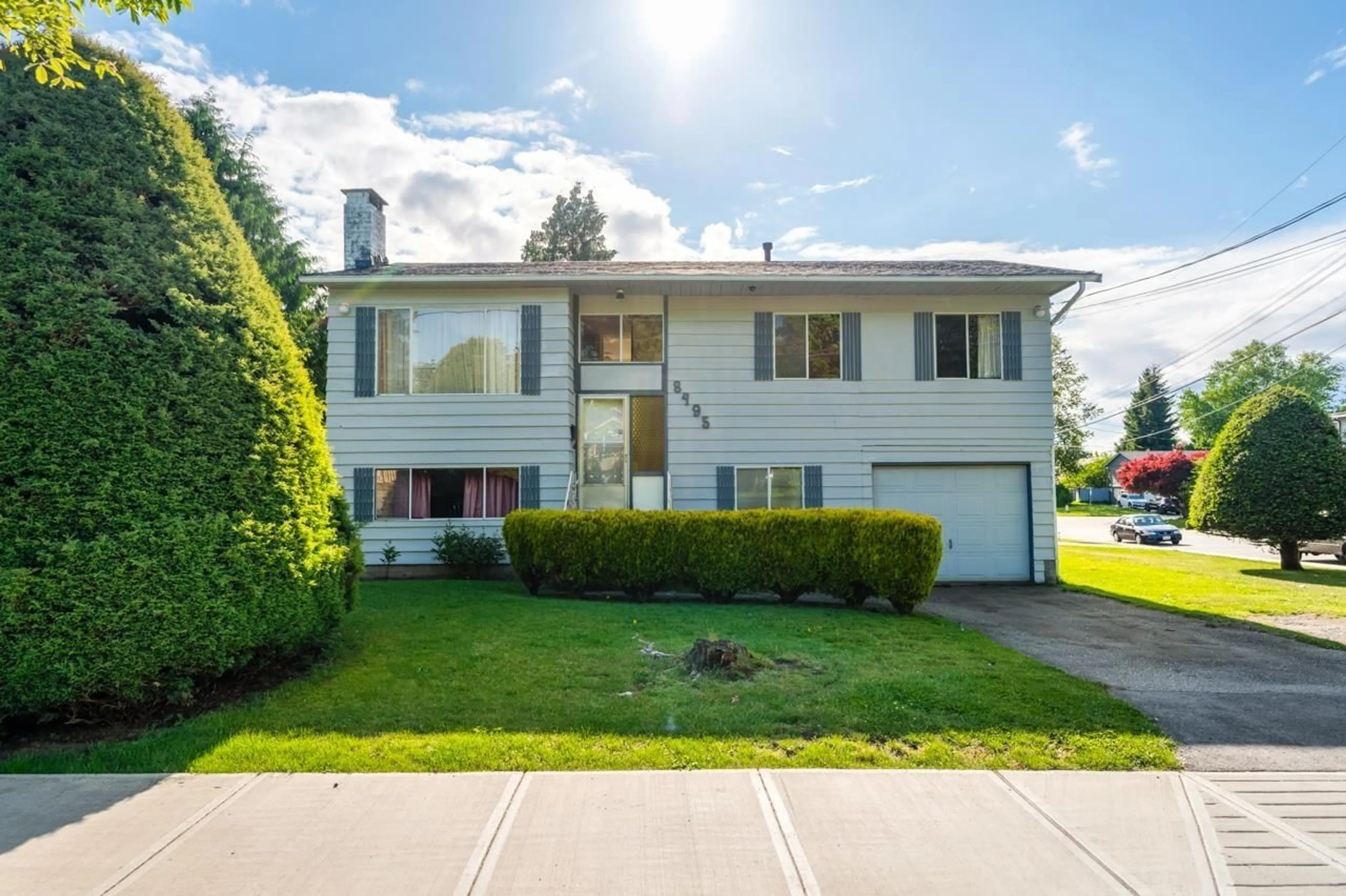 Home with vinyl exterior material, street for 8495 116, Delta British Columbia V4C5V7