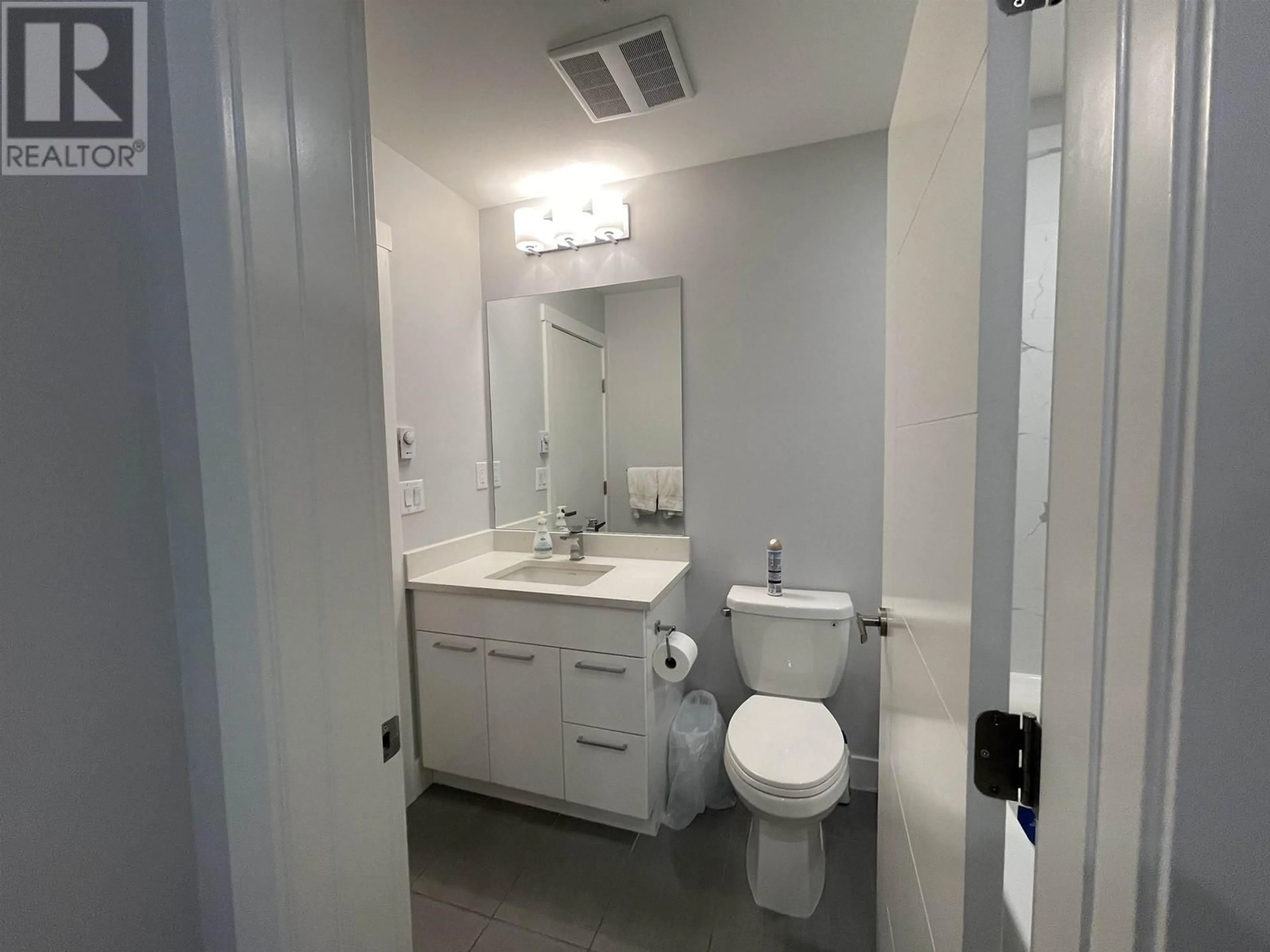 Standard bathroom, unknown for 409 - 22315 122 AVENUE, Maple Ridge British Columbia V0V0V0