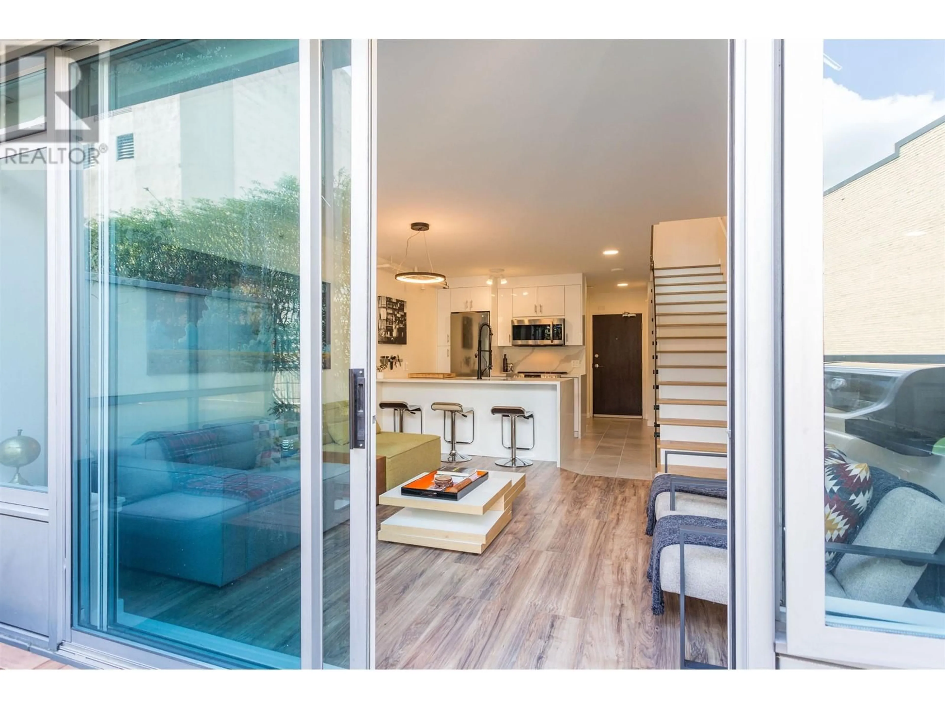 Open concept kitchen, unknown for 419 - 610 GRANVILLE STREET, Vancouver British Columbia V6C3T3