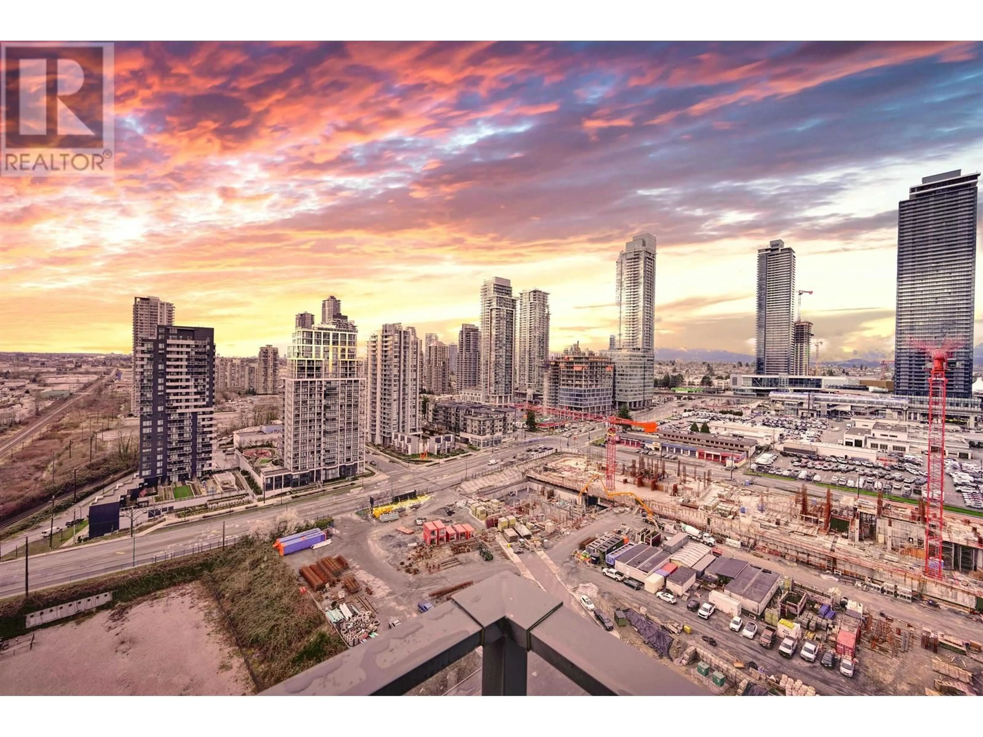 A pic from outside/outdoor area/front of a property/back of a property/a pic from drone, city buildings view from balcony for 2006 - 2425 ALPHA AVENUE, Burnaby British Columbia V5C0N6