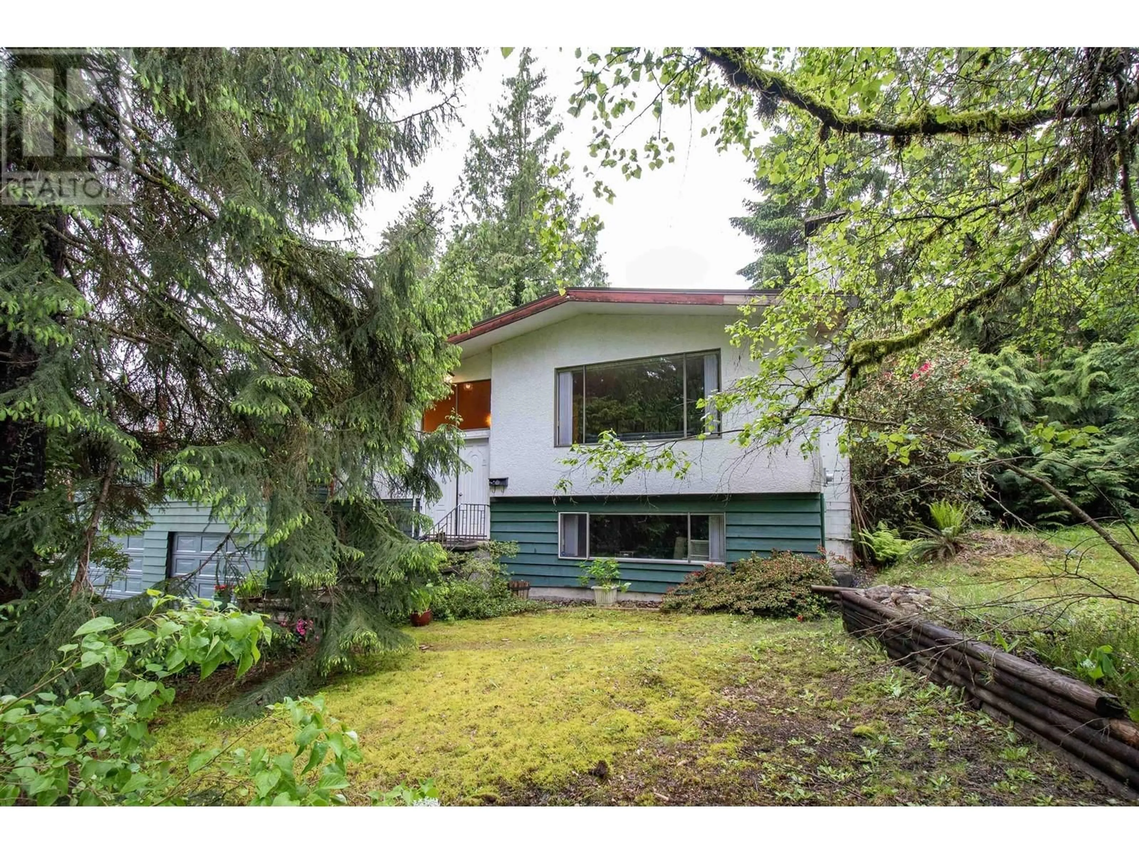 Home with vinyl exterior material, street for 3875 REGENT AVENUE, North Vancouver British Columbia V7N2C3