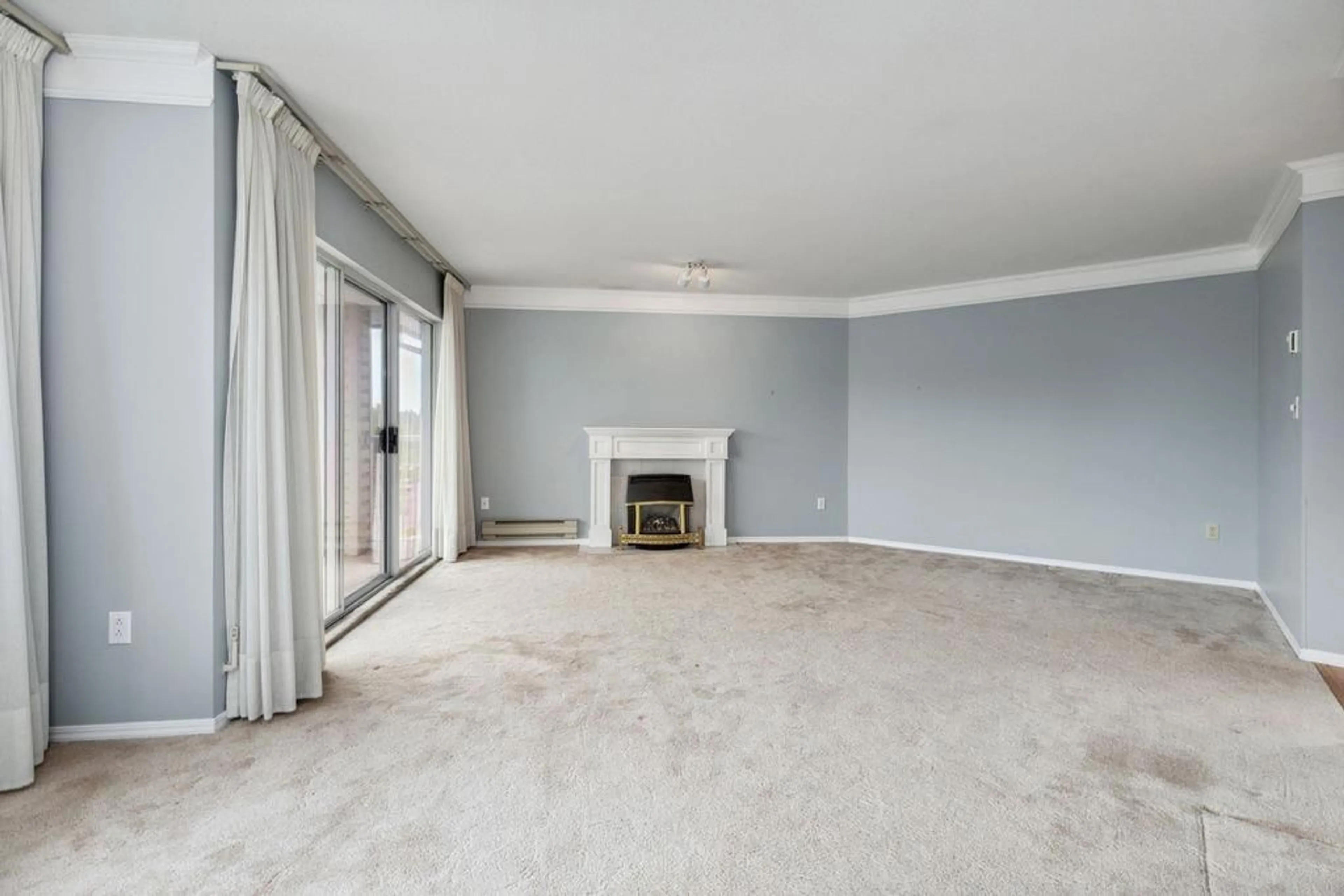 A pic of a room for 304 - 5363 206, Langley British Columbia V3A2C5