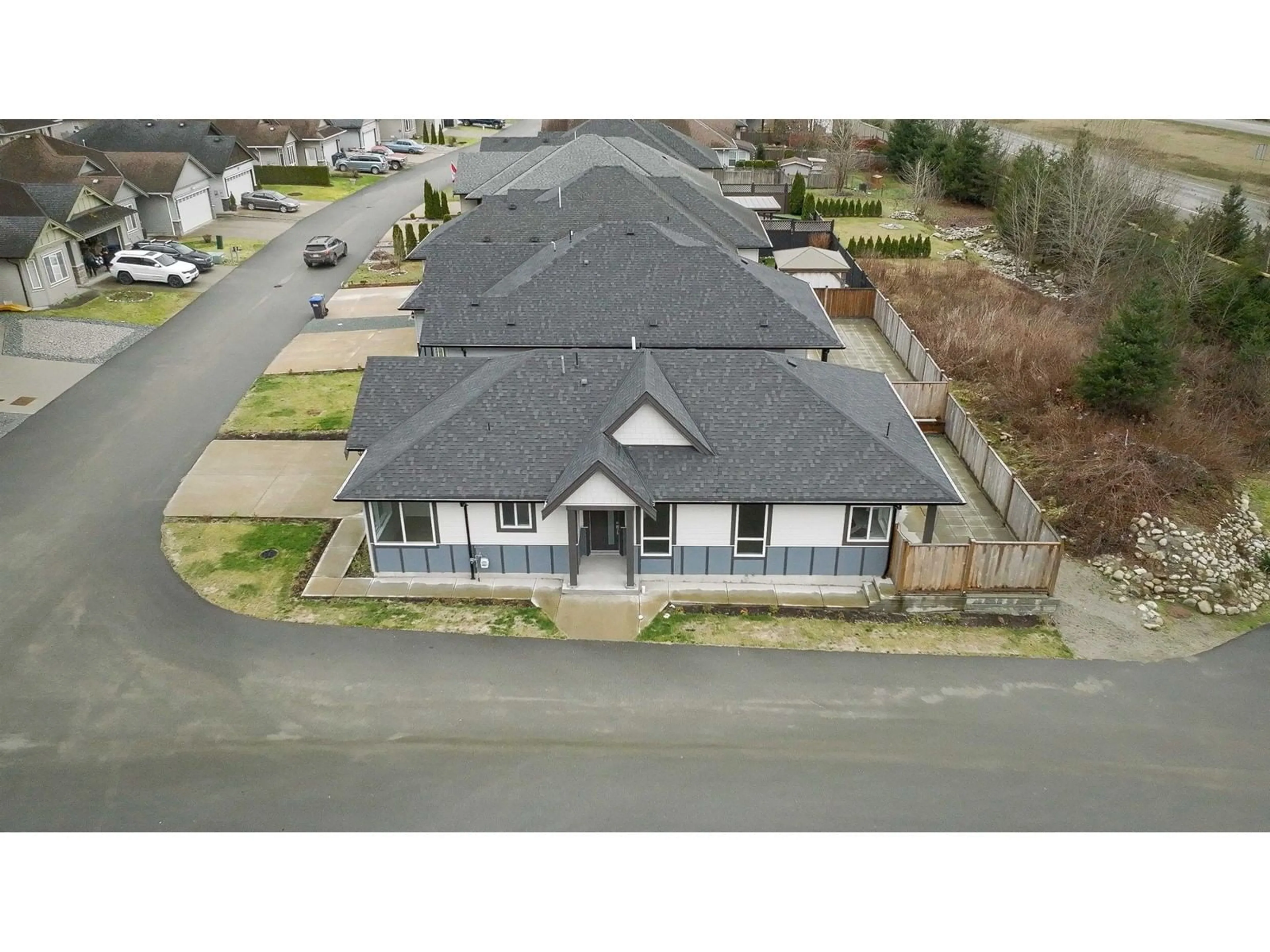 A pic from outside/outdoor area/front of a property/back of a property/a pic from drone, street for 48 - 20118 BEACON ROAD, Hope British Columbia V0X1L2