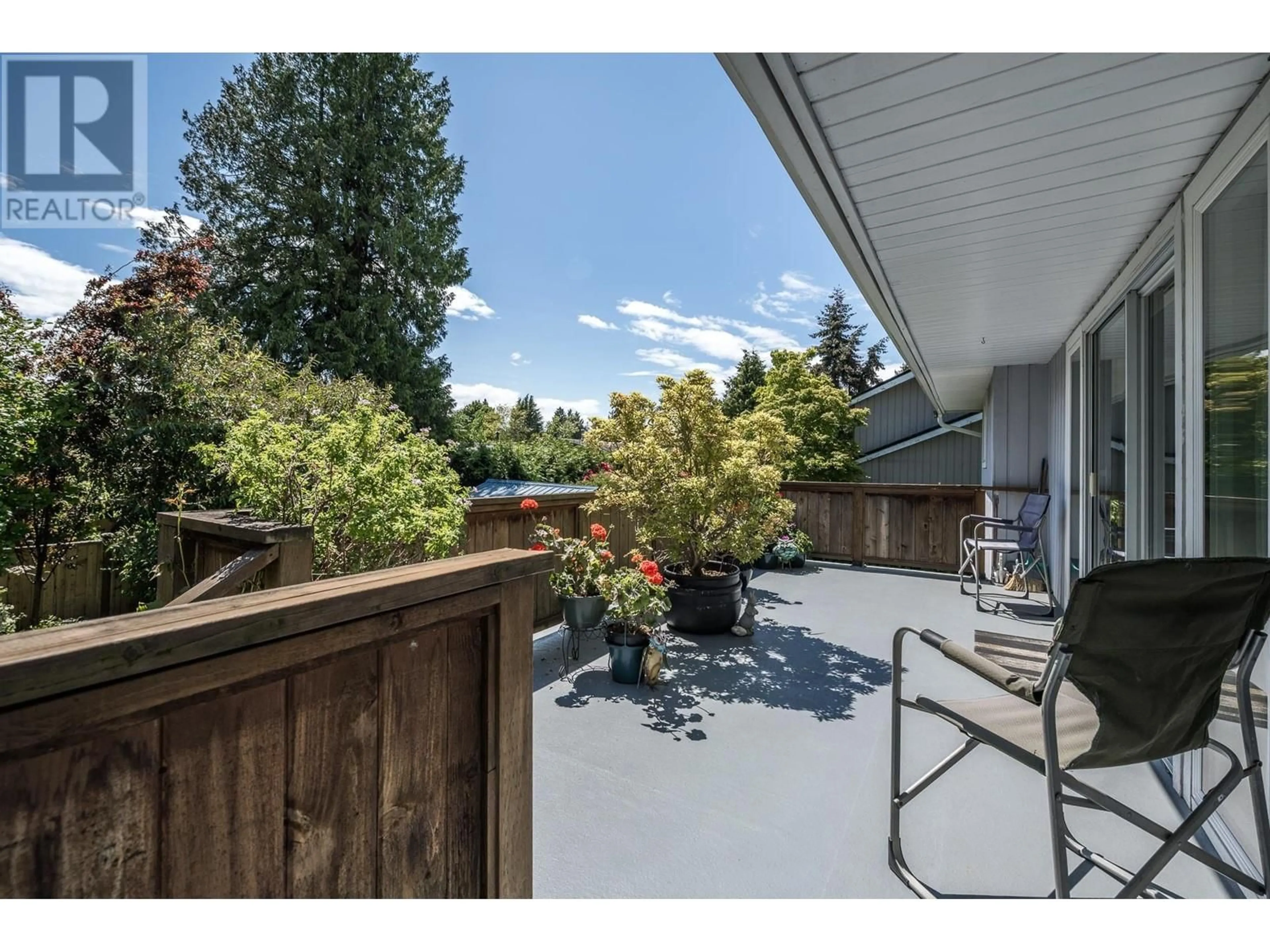 Patio, unknown for 5282 SARATOGA DRIVE, Delta British Columbia V4M2E9