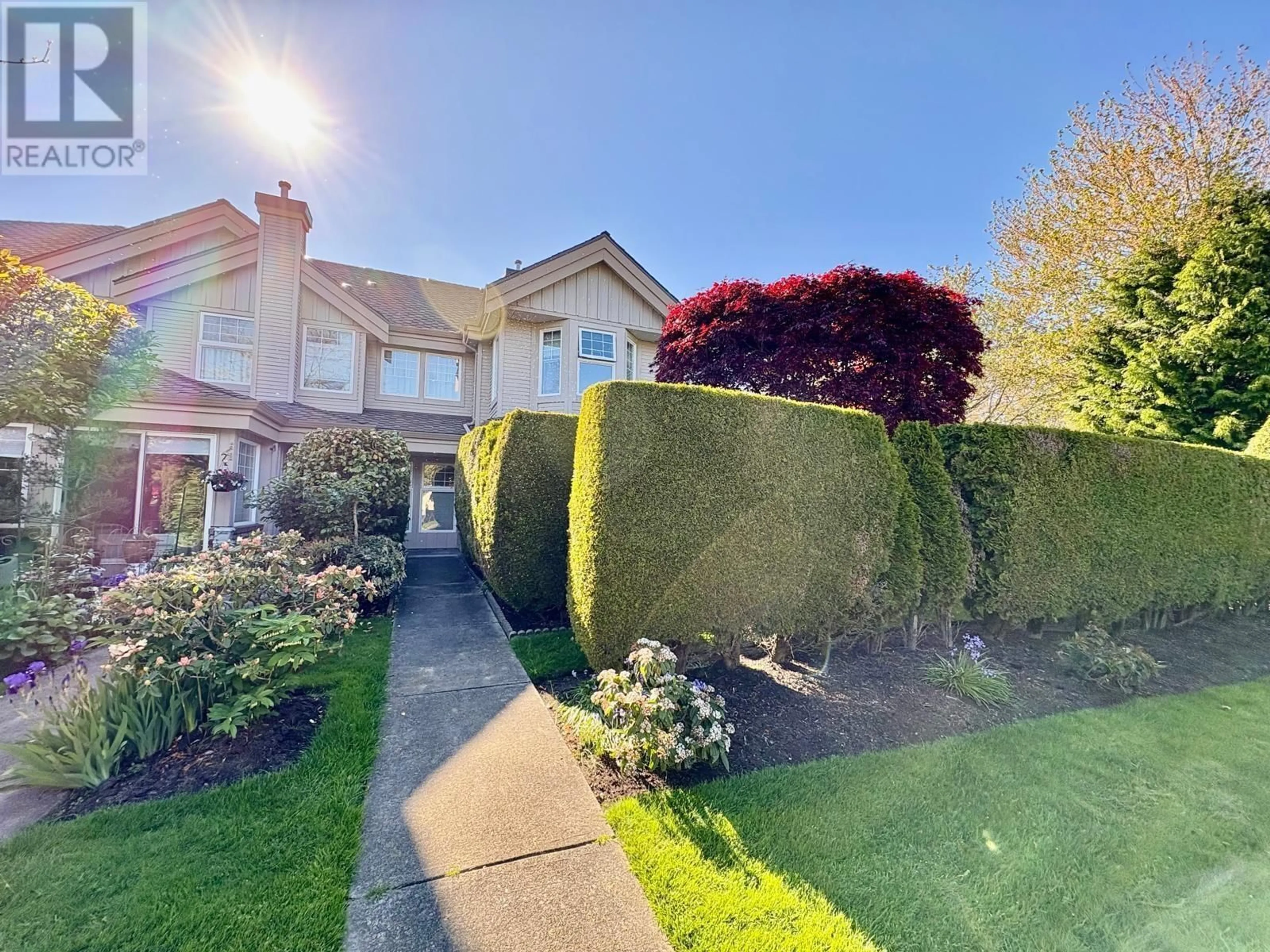 A pic from outside/outdoor area/front of a property/back of a property/a pic from drone, street for 22 - 5700 DOVER CRESCENT, Richmond British Columbia V7C5R7