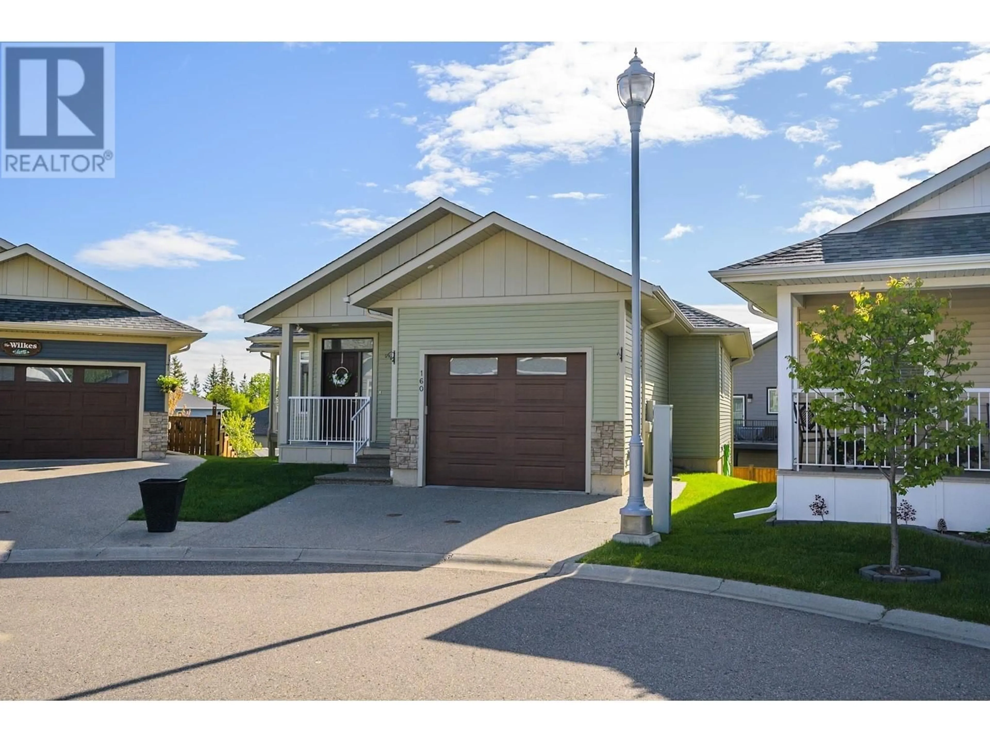 Home with vinyl exterior material, street for 160 - 2980 ELLINGTON AVENUE, Prince George British Columbia V2N0G4