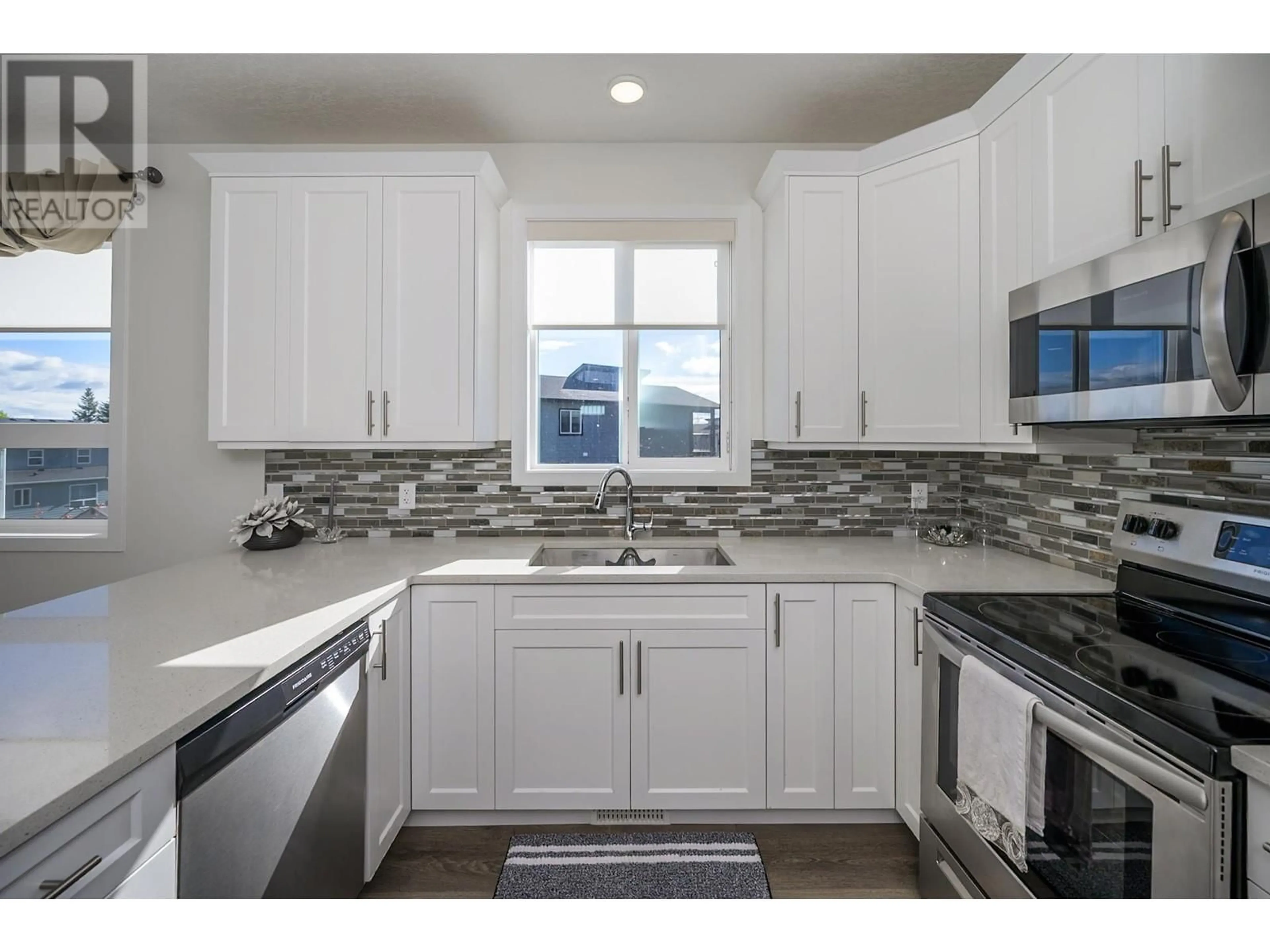 Open concept kitchen, ceramic/tile floor for 160 - 2980 ELLINGTON AVENUE, Prince George British Columbia V2N0G4