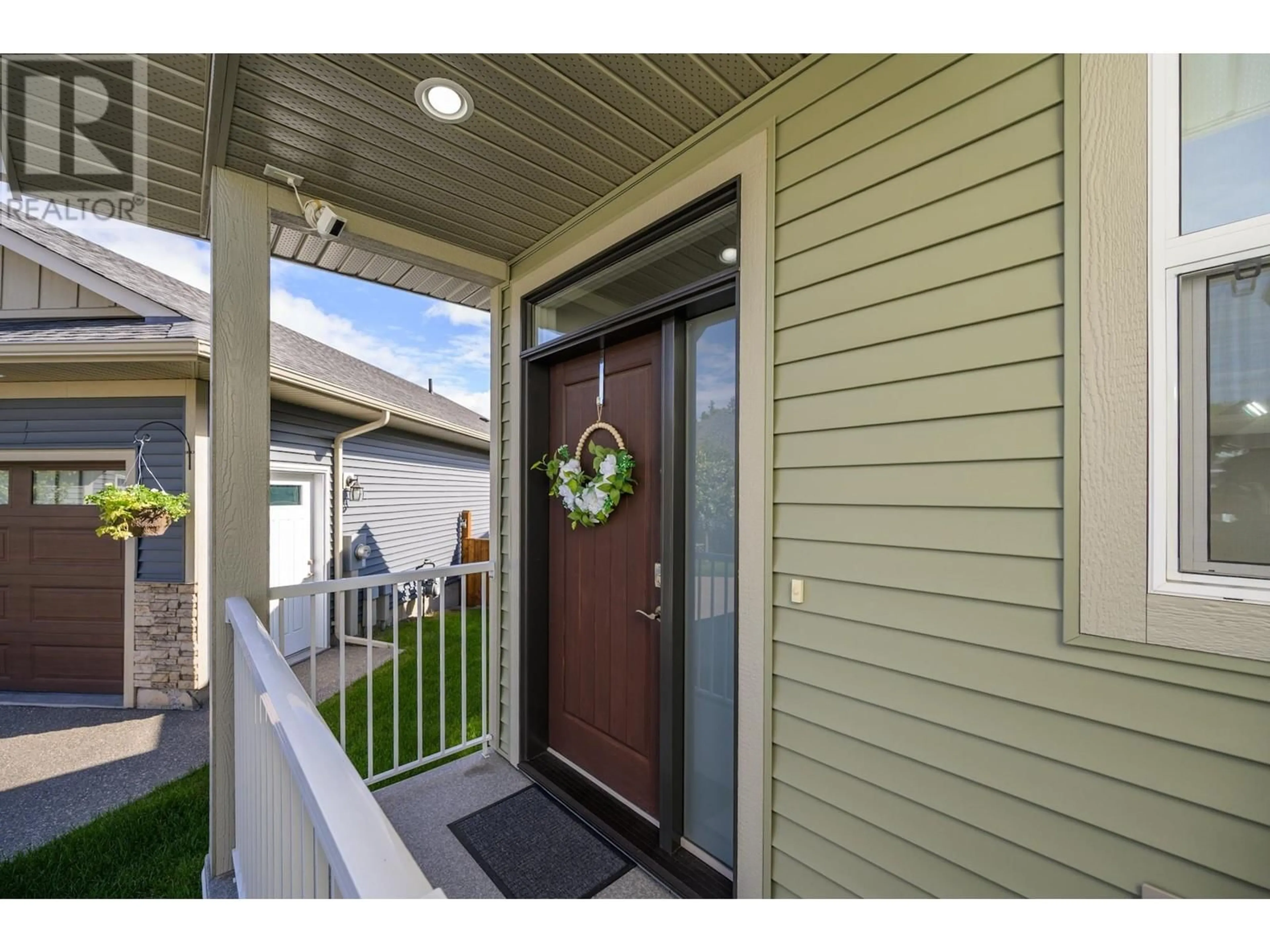 Indoor entryway for 160 - 2980 ELLINGTON AVENUE, Prince George British Columbia V2N0G4