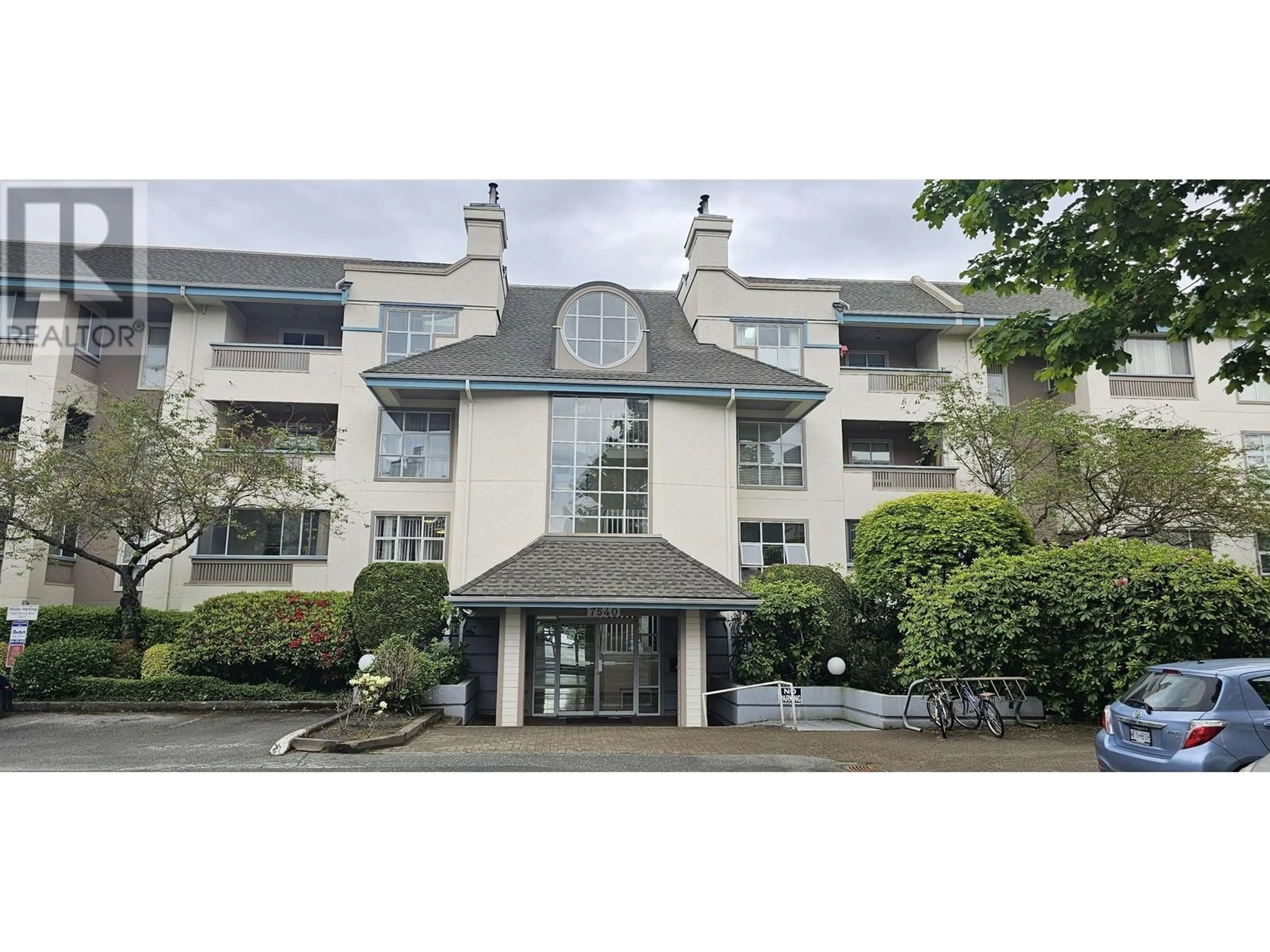 A pic from outside/outdoor area/front of a property/back of a property/a pic from drone, building for 101 - 7540 MINORU BOULEVARD, Richmond British Columbia V6Y1Z5