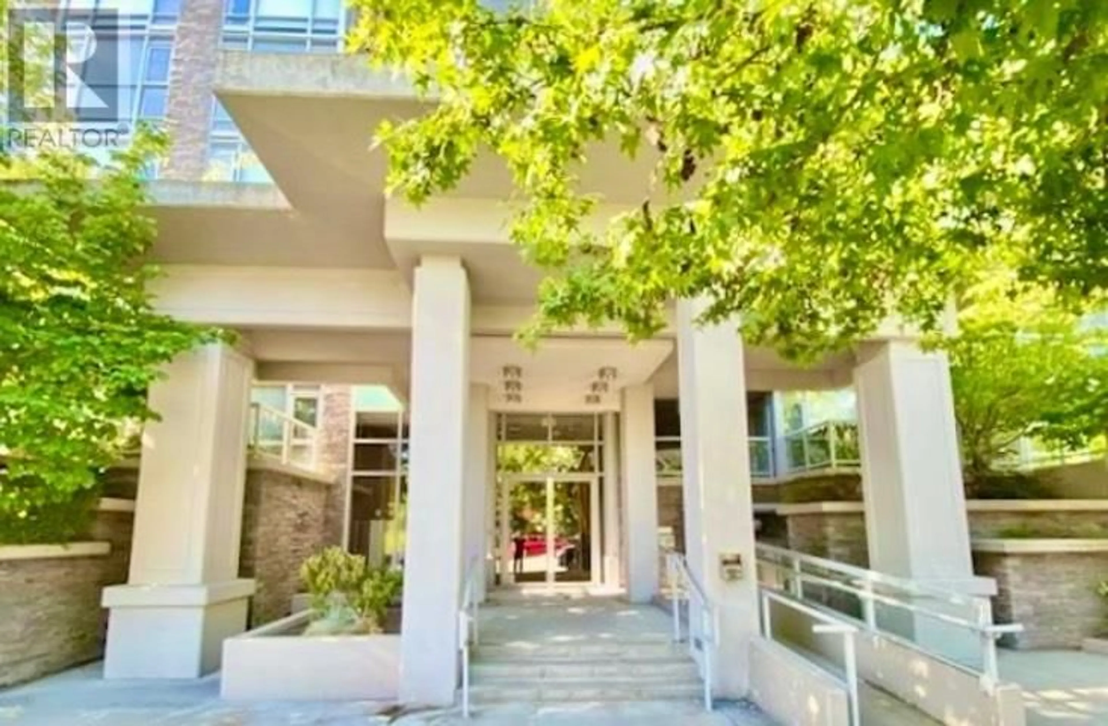Indoor foyer for 301 - 9371 HEMLOCK DRIVE, Richmond British Columbia V6Y4K6