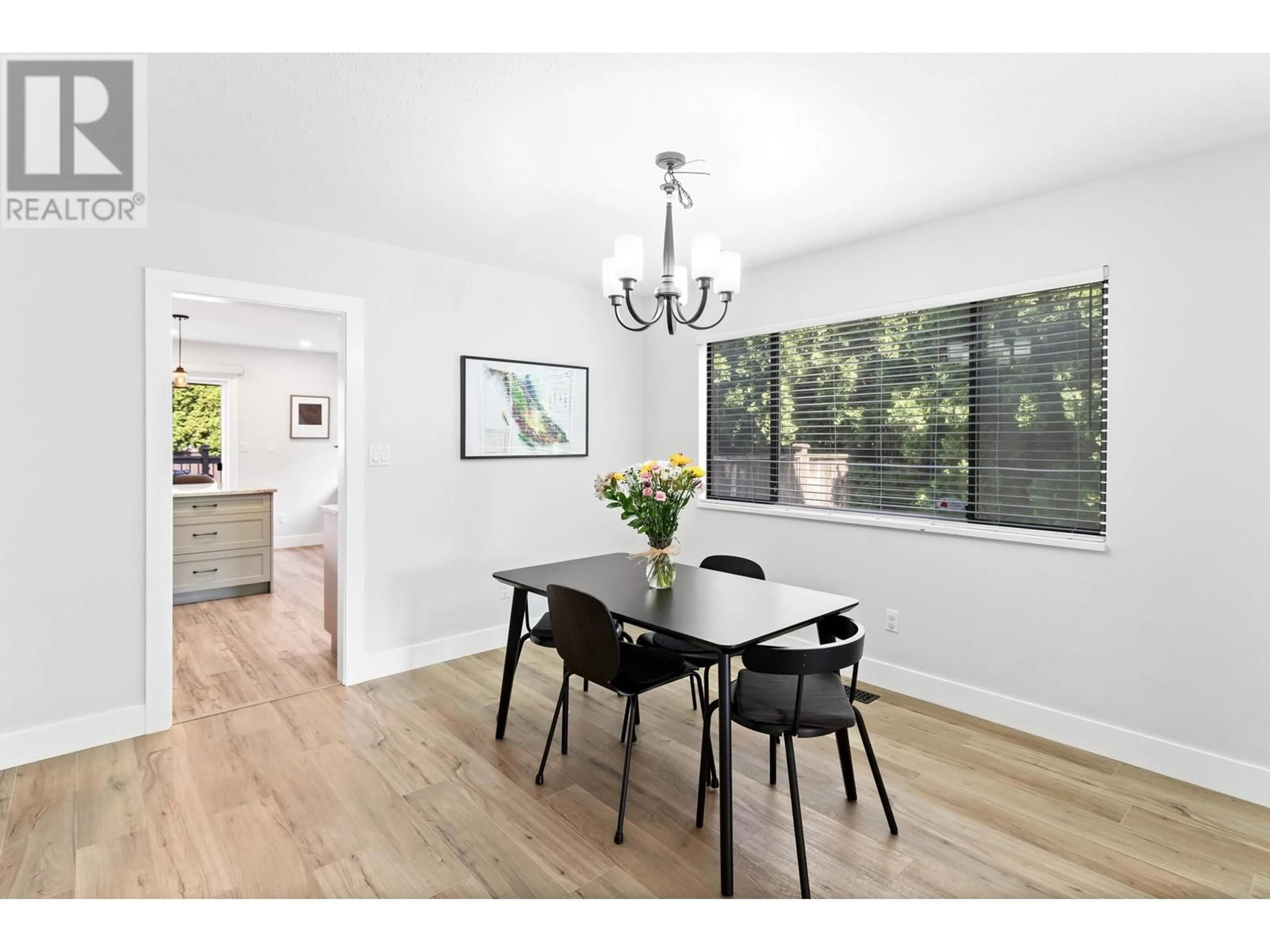 Dining room, wood/laminate floor for 19436 118B AVENUE, Pitt Meadows British Columbia V3Y1K1