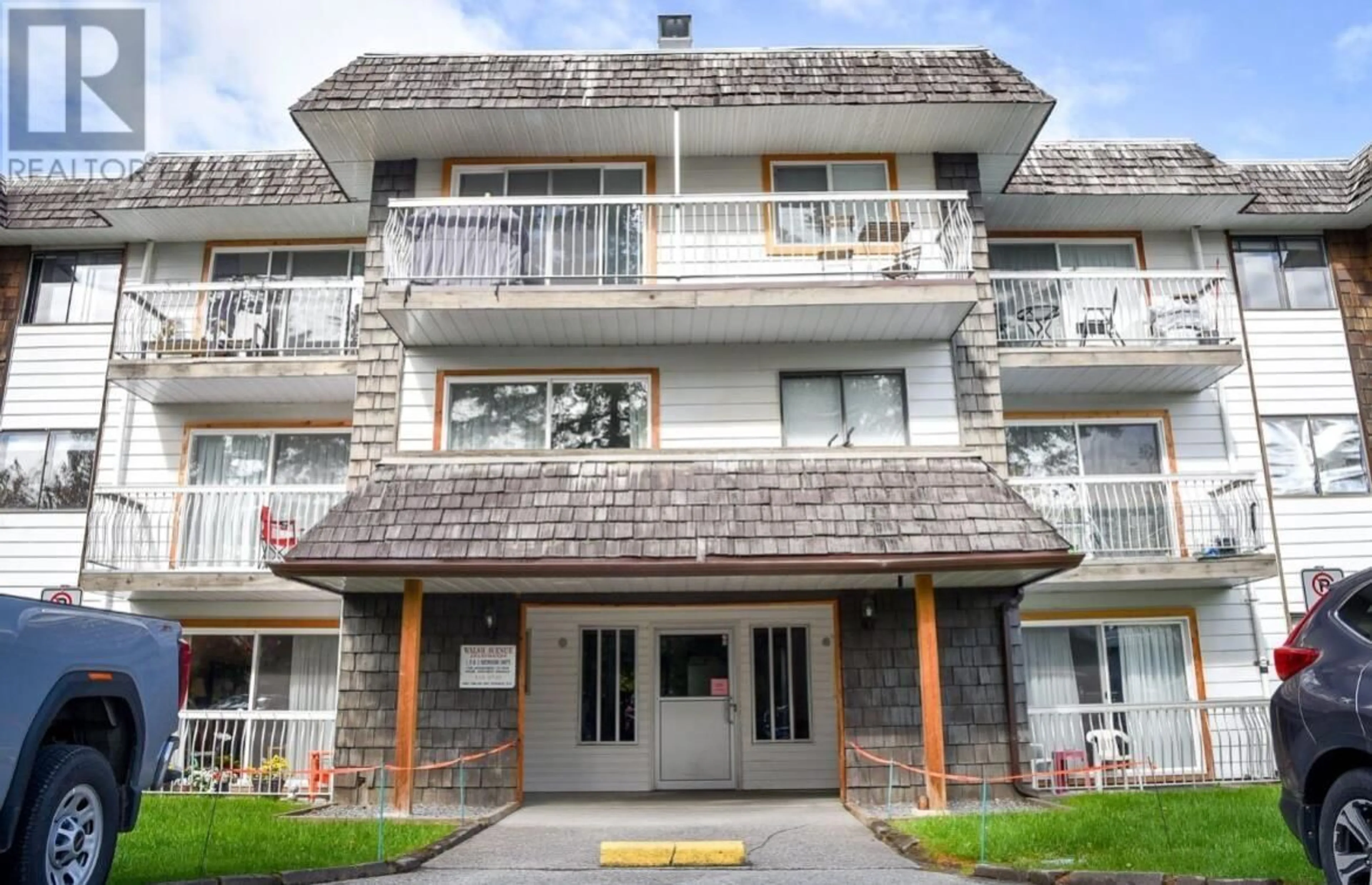 Patio, building for 313 - 4931 WALSH AVENUE, Terrace British Columbia V8G1Z1