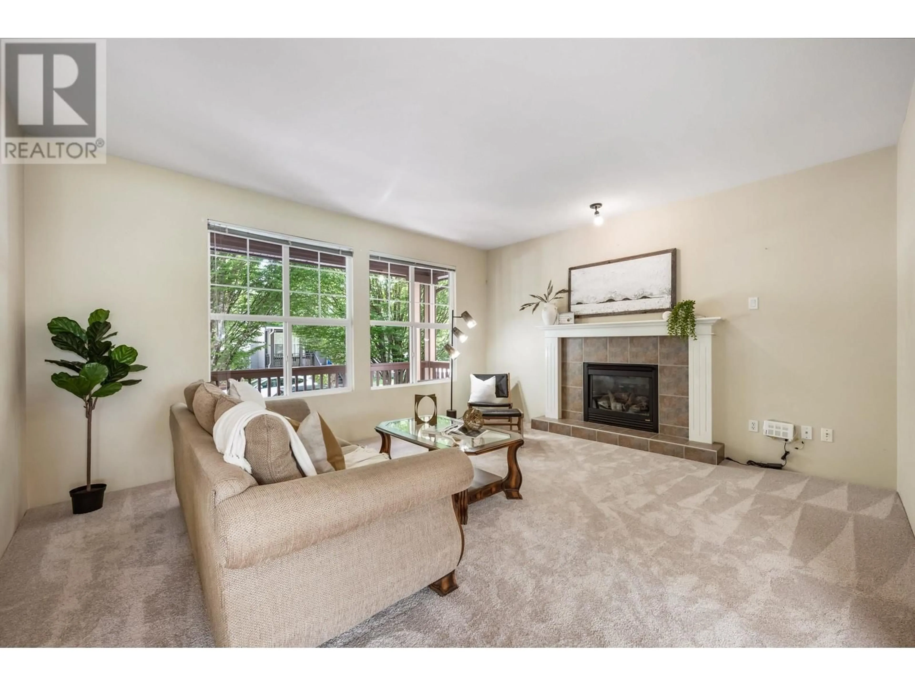 Living room with furniture, carpet floor for 24313 102A AVENUE, Maple Ridge British Columbia V2W1X9