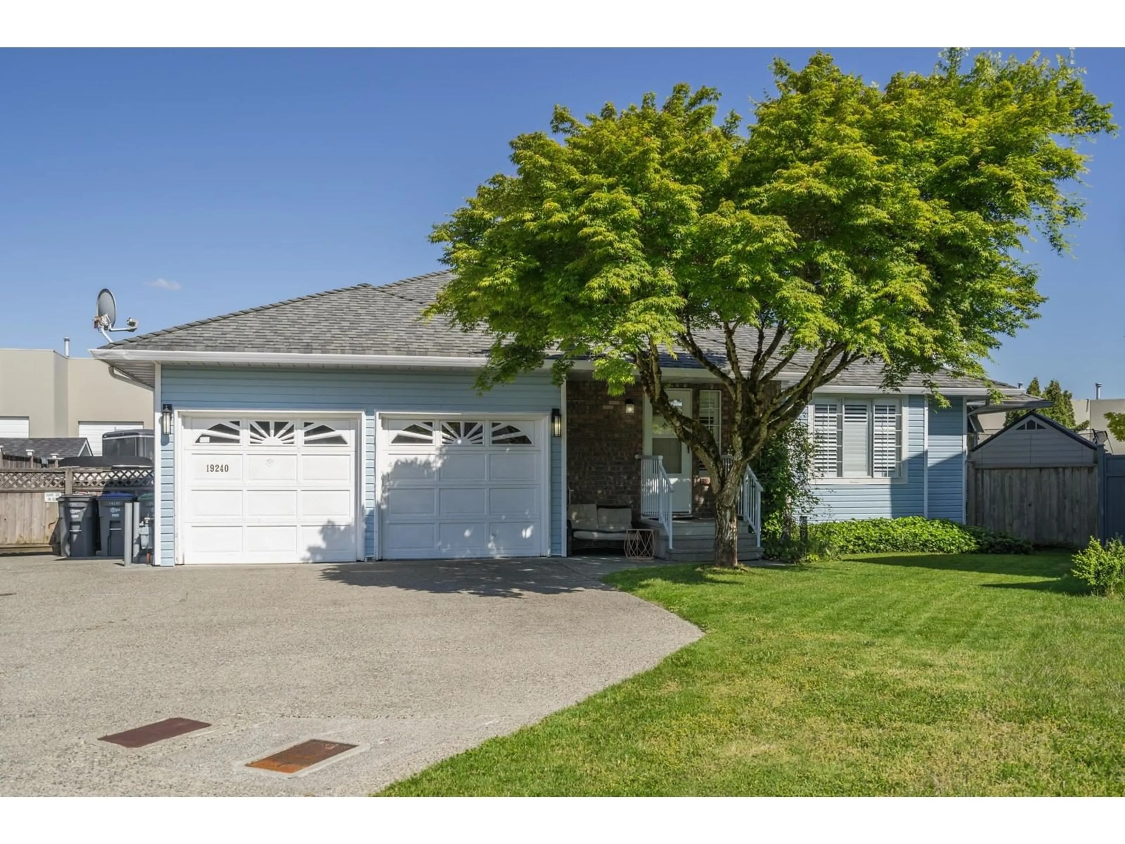 Home with vinyl exterior material, street for 19240 59A, Surrey British Columbia V3S7S8
