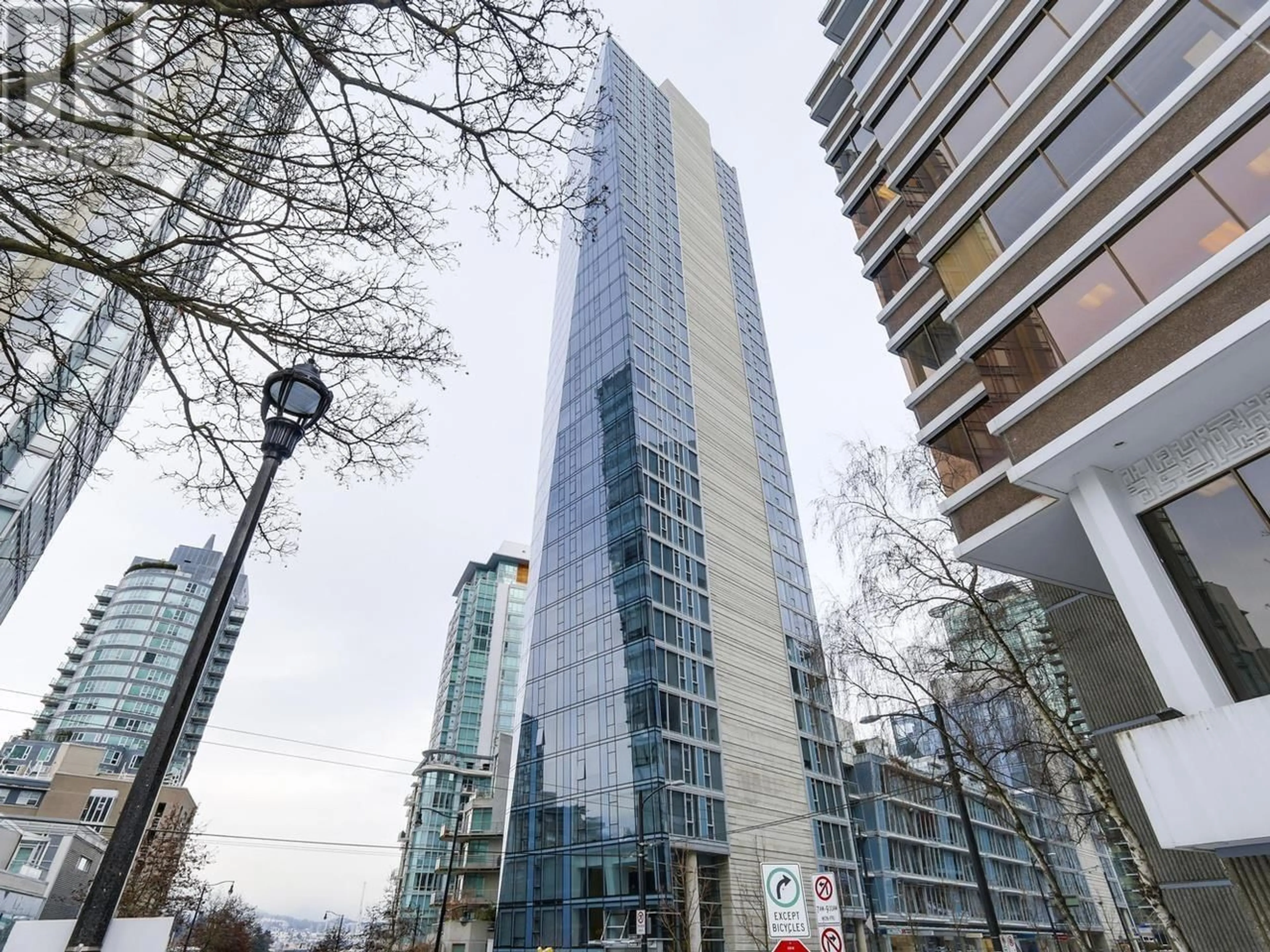 Unknown for 302 - 1499 PENDER STREET, Vancouver British Columbia V6G0A7
