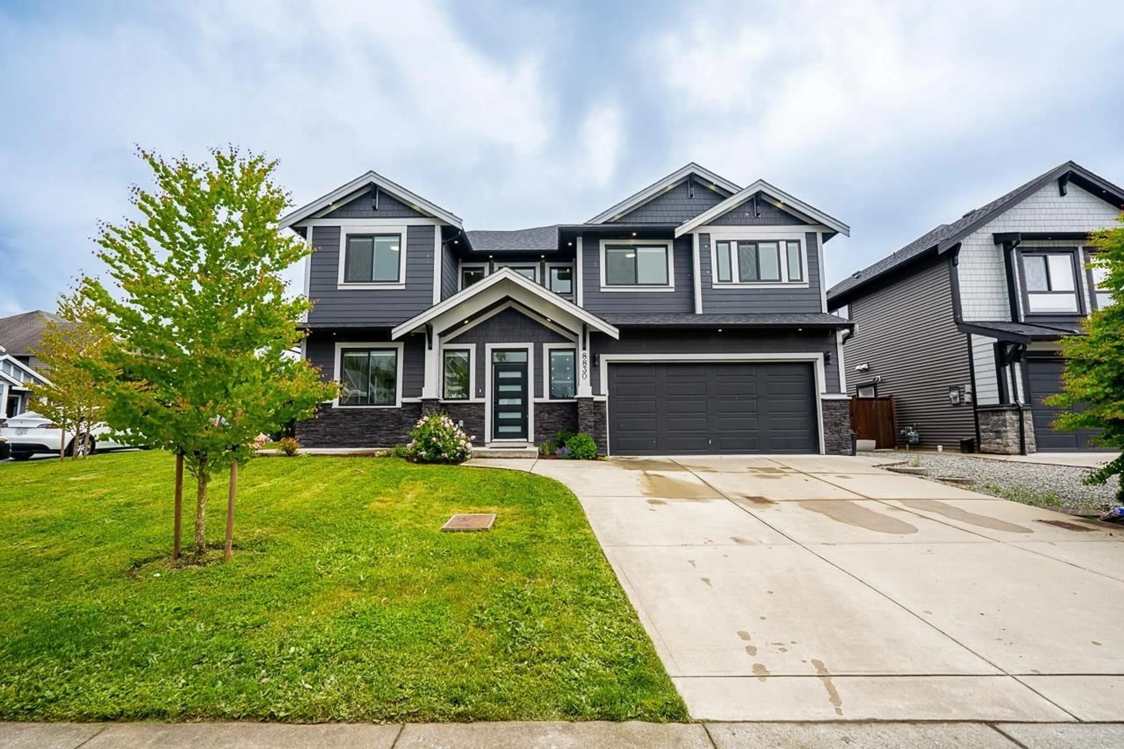 Home with vinyl exterior material, street for 8830 WOOLER, Mission British Columbia V4S0B9