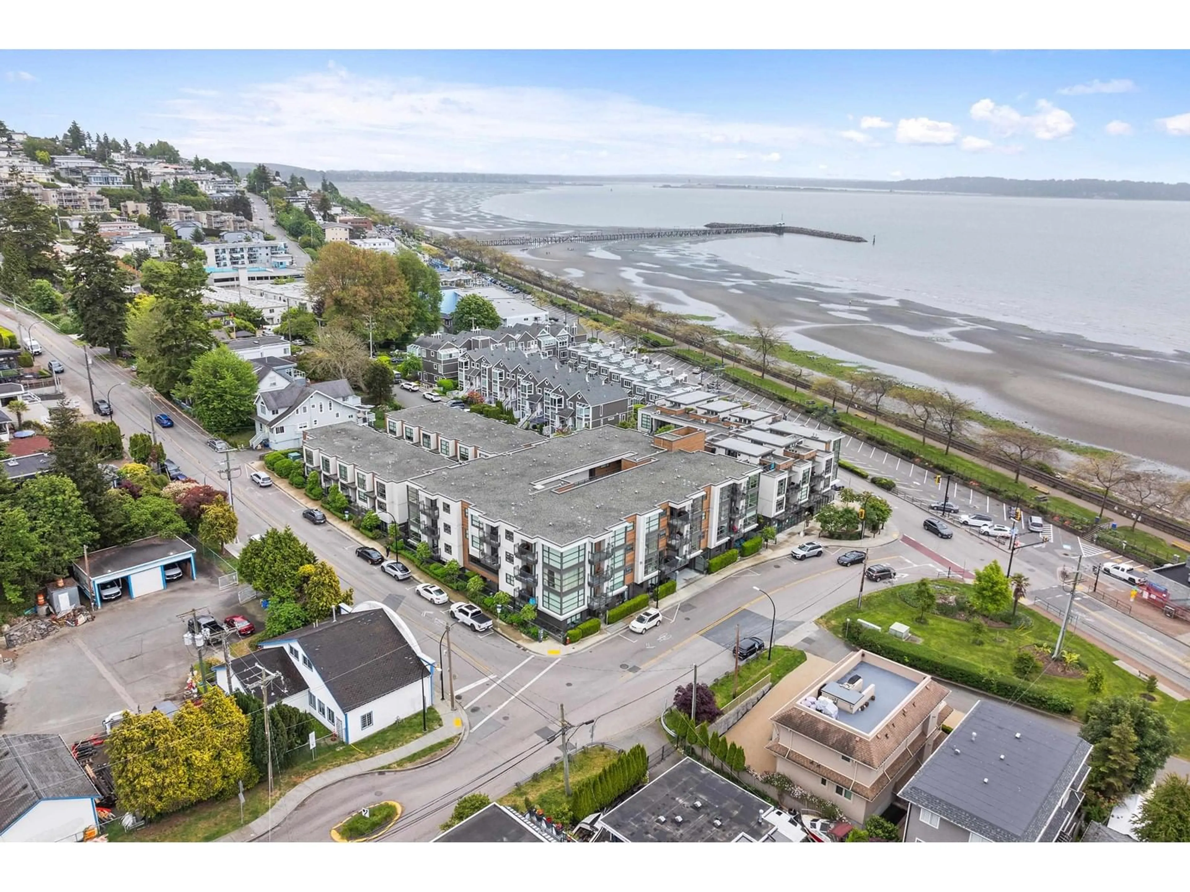 A pic from outside/outdoor area/front of a property/back of a property/a pic from drone, water/lake/river/ocean view for 101 - 1160 OXFORD, White Rock British Columbia V4B0B3