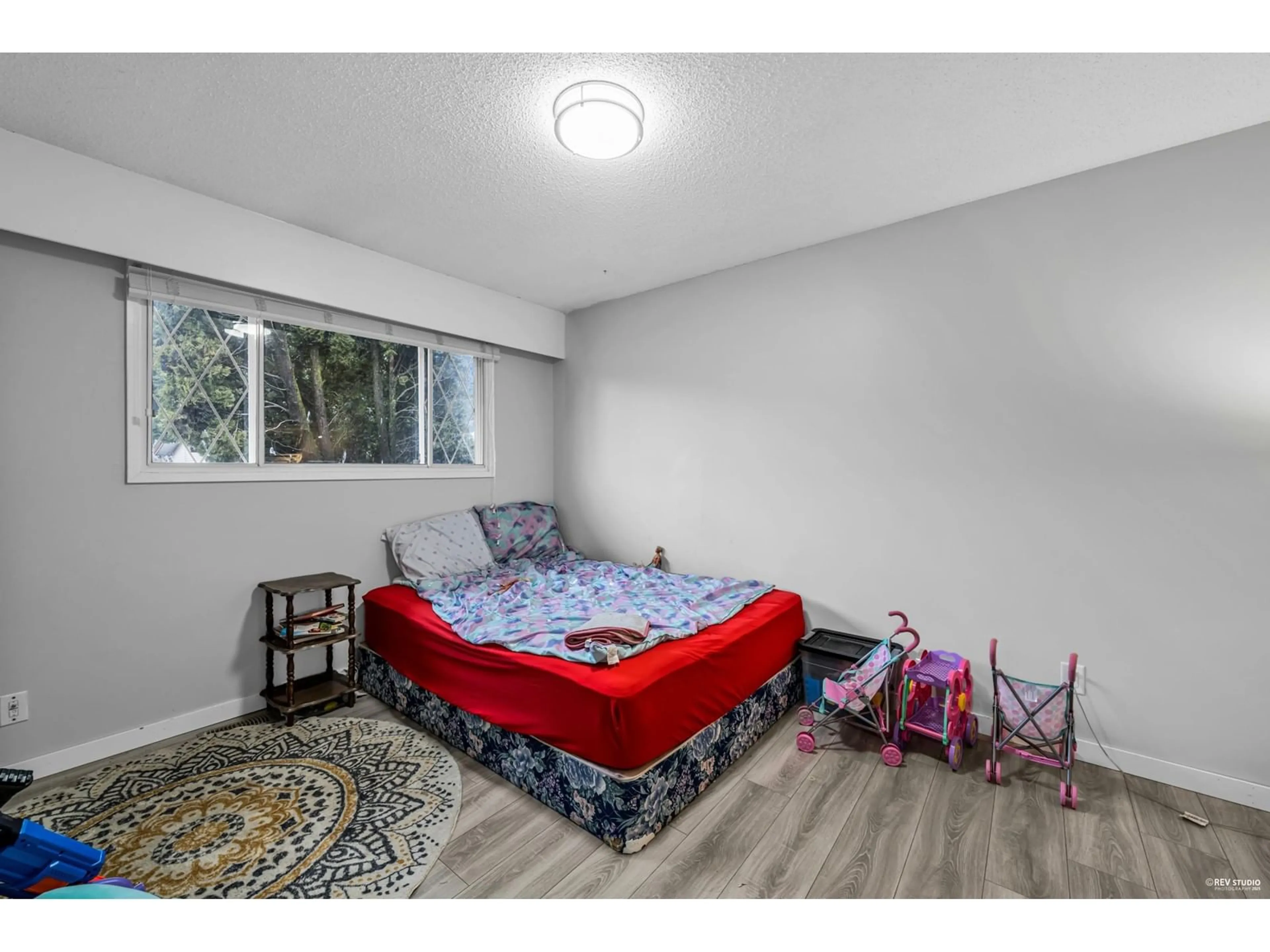 A pic of a room for 32064 JOYCE, Abbotsford British Columbia V2T1B7