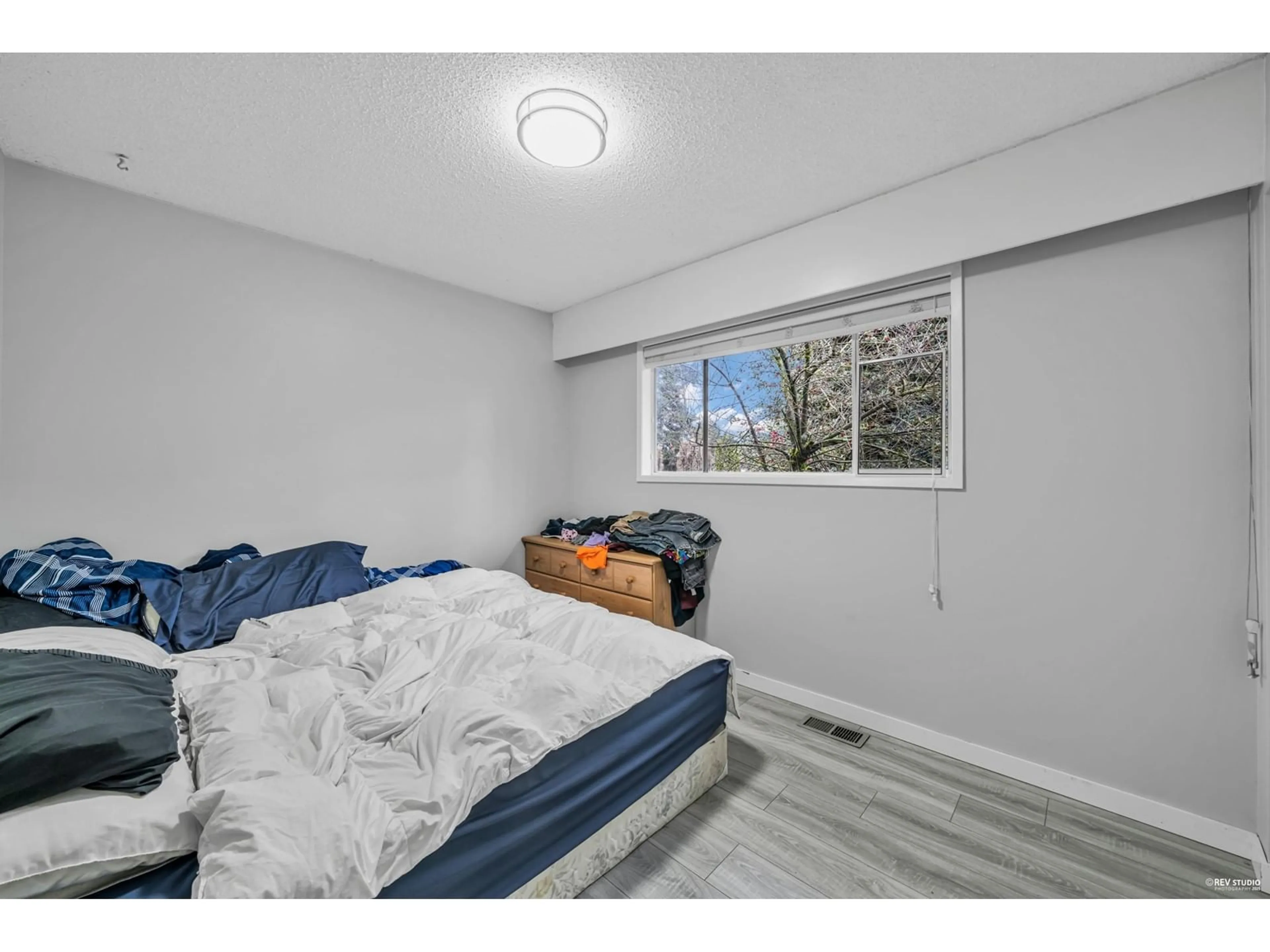A pic of a room for 32064 JOYCE, Abbotsford British Columbia V2T1B7