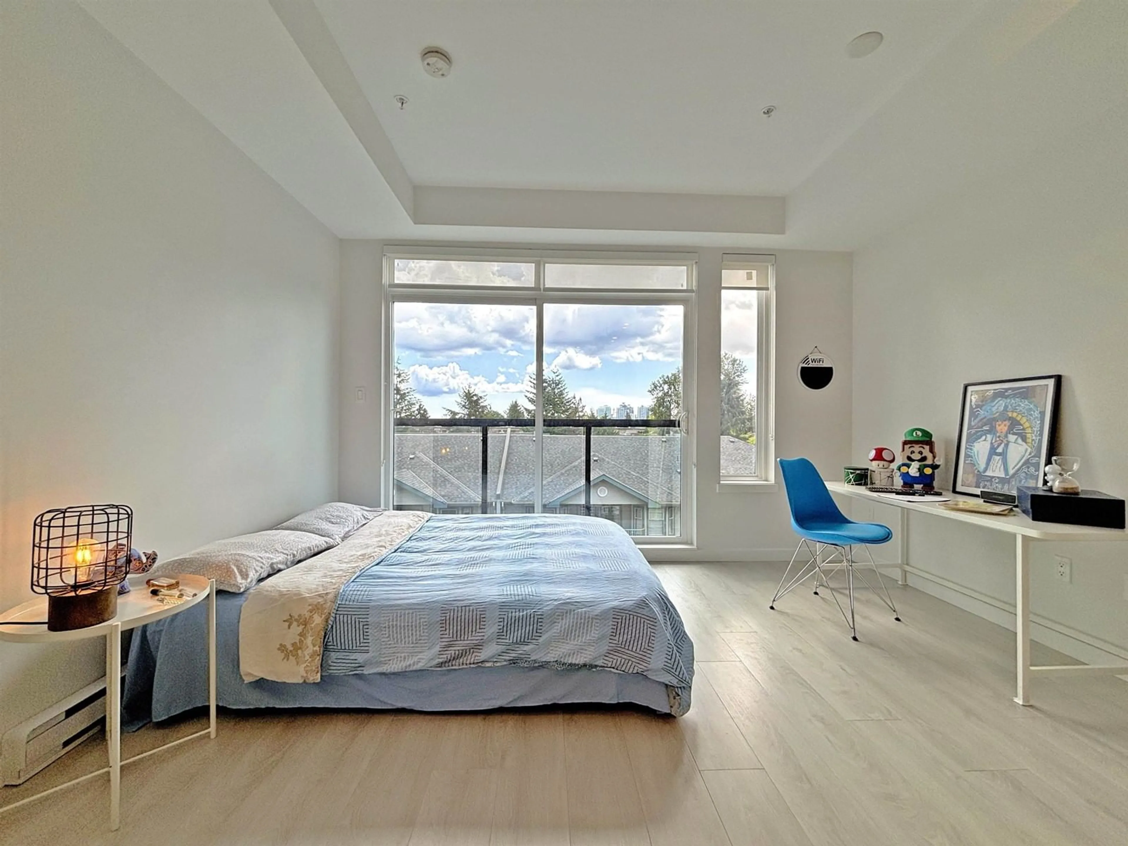 Bedroom with bed, wood/laminate floor for 505 - 13858 108, Surrey British Columbia V3T0T9