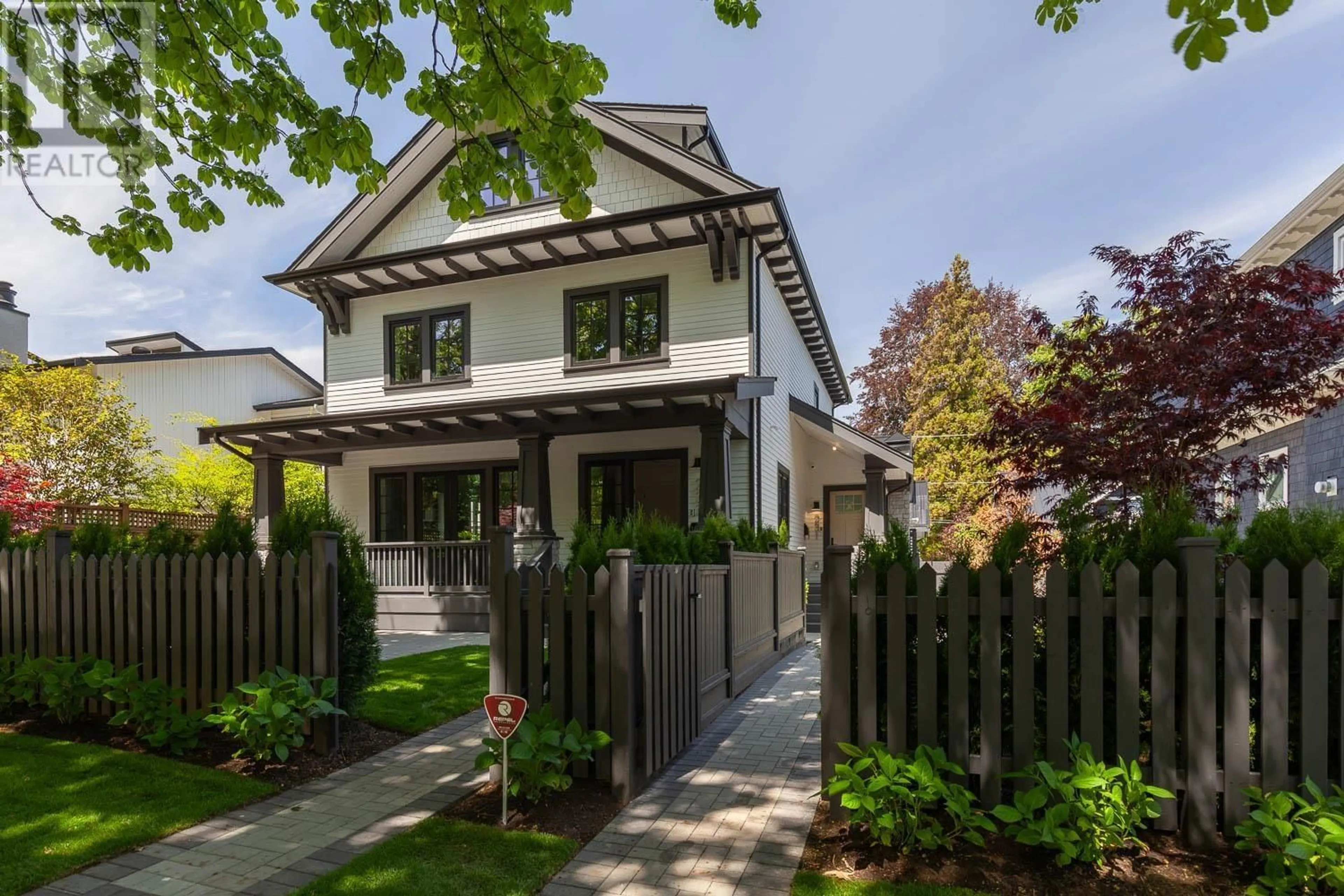 Home with brick exterior material, street for 231 15TH AVENUE, Vancouver British Columbia V5Y1Y1