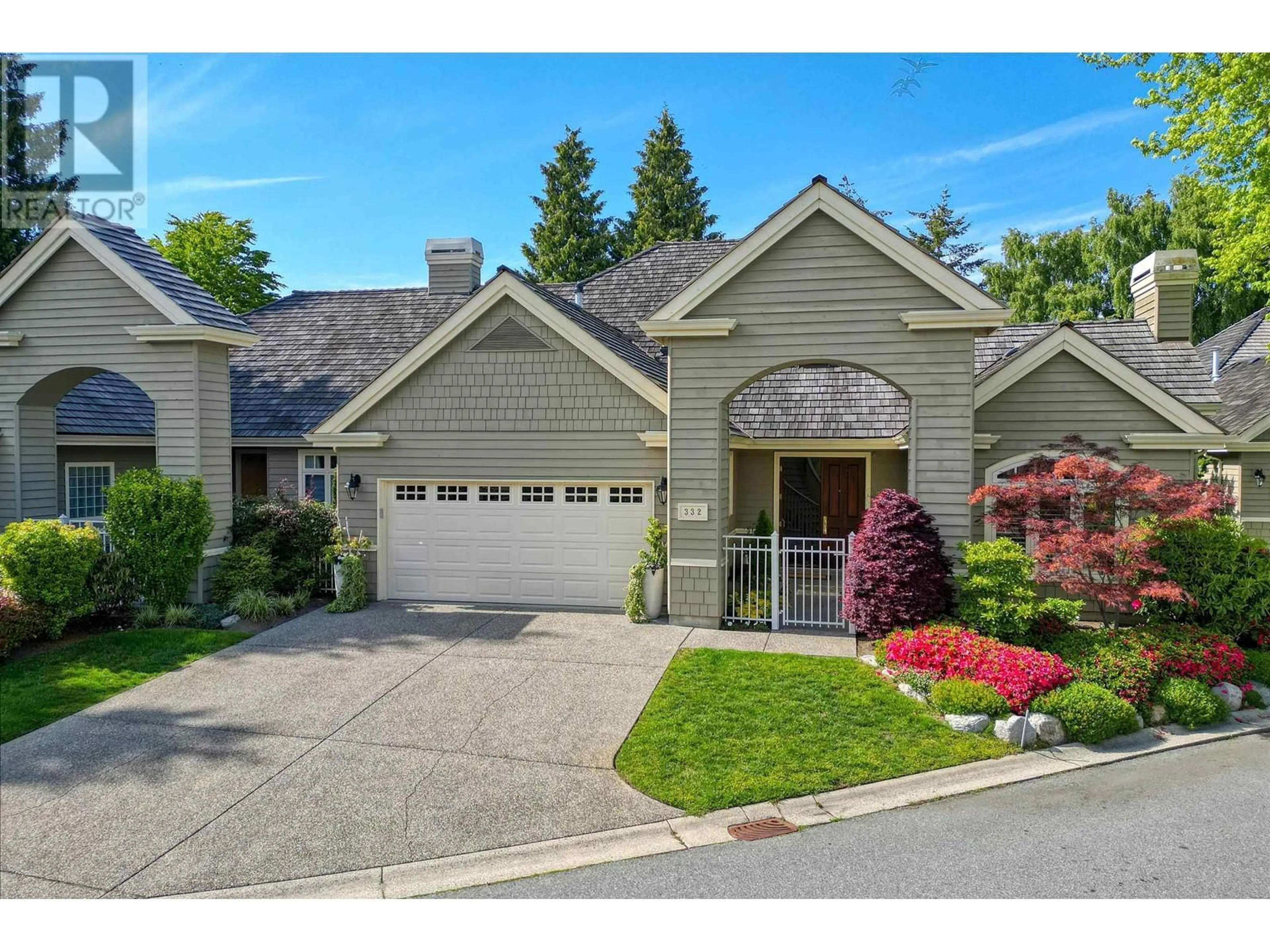 Home with vinyl exterior material, street for 332 - 6505 3 AVENUE, Delta British Columbia V4L2N1