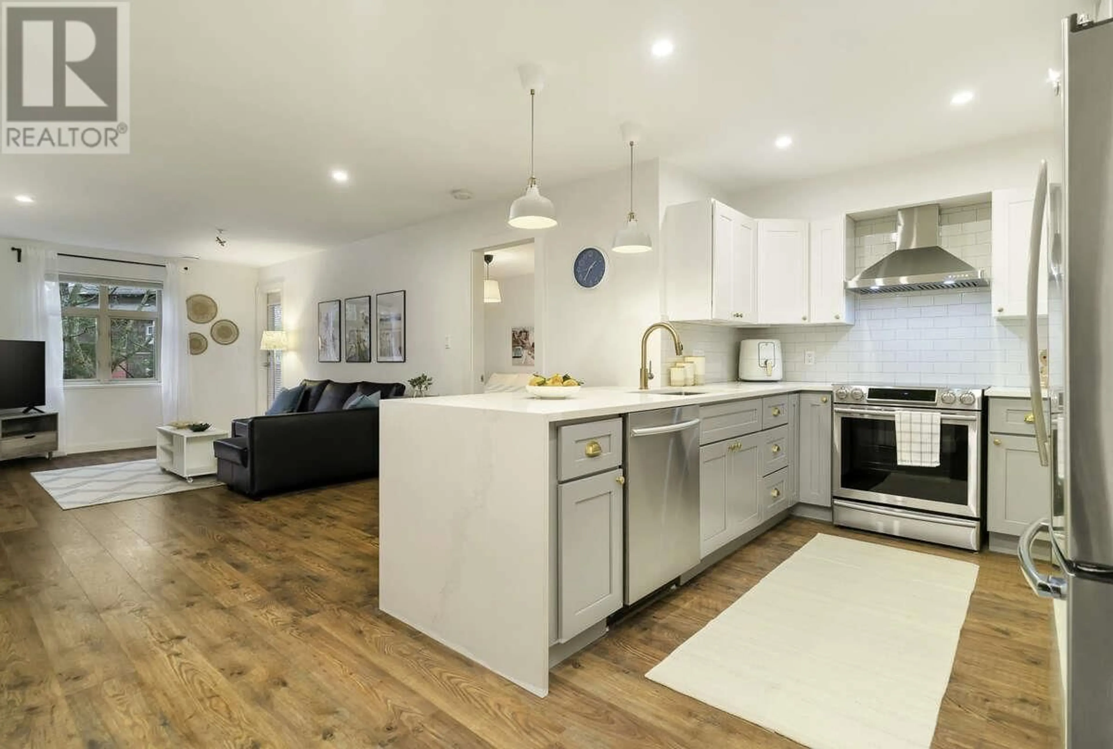 Open concept kitchen, unknown for 314 - 18 SMOKEY SMITH PLACE, New Westminster British Columbia V3L5V3