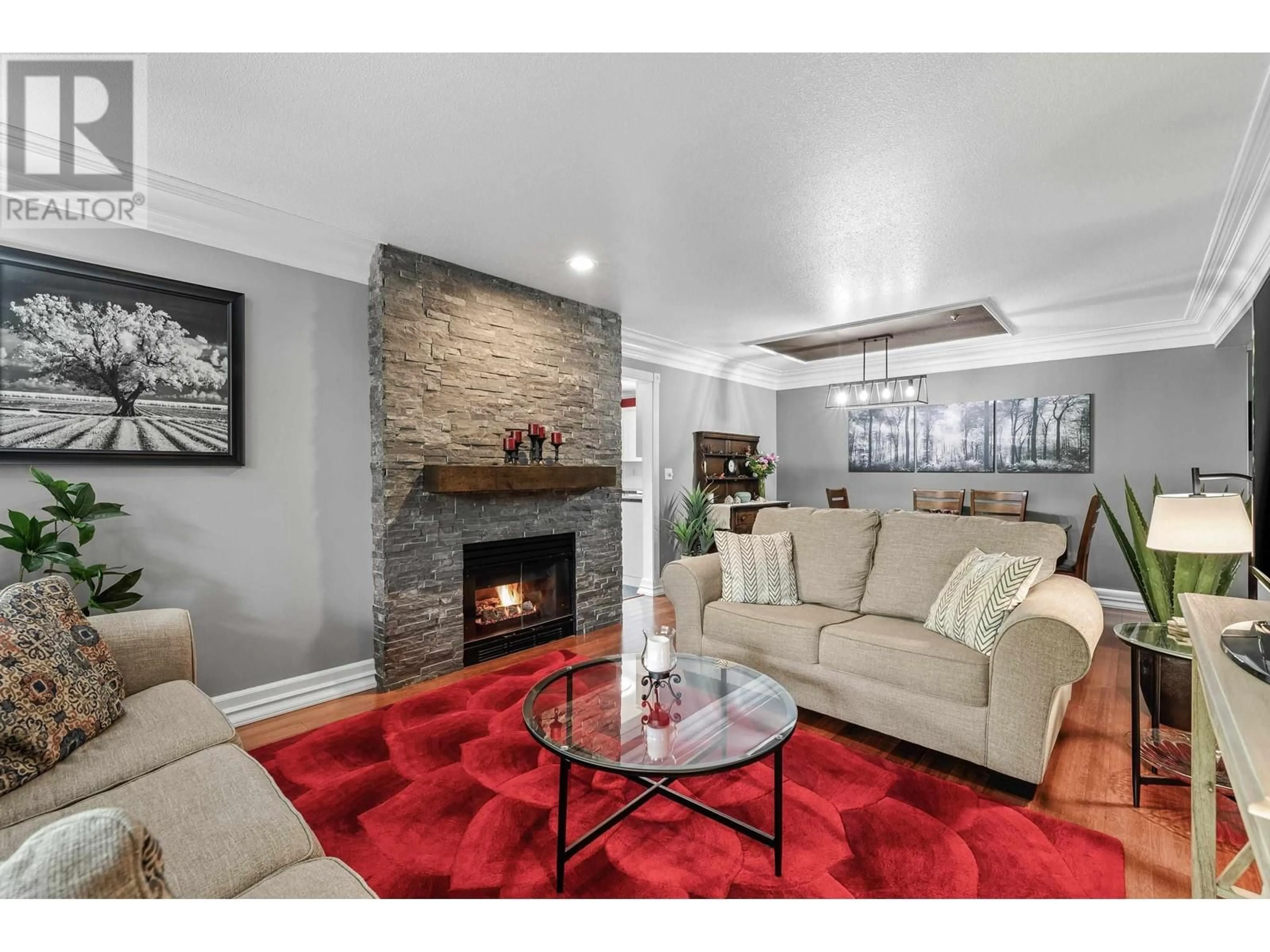 Living room with furniture, unknown for 106 - 19121 FORD ROAD, Pitt Meadows British Columbia V3Y2N2