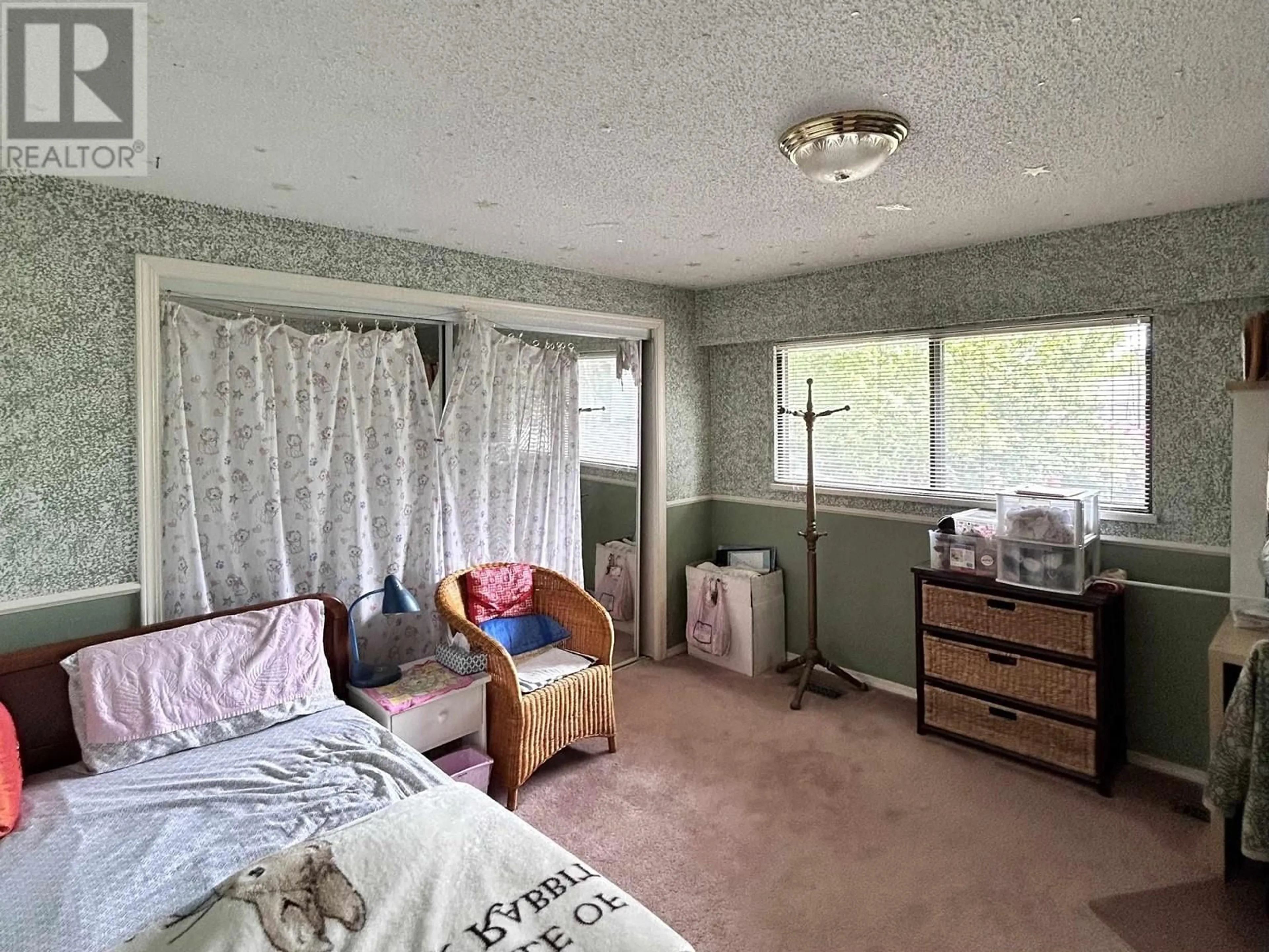 A pic of a room for 8160 ROSEBANK CRESCENT, Richmond British Columbia V7A2K6